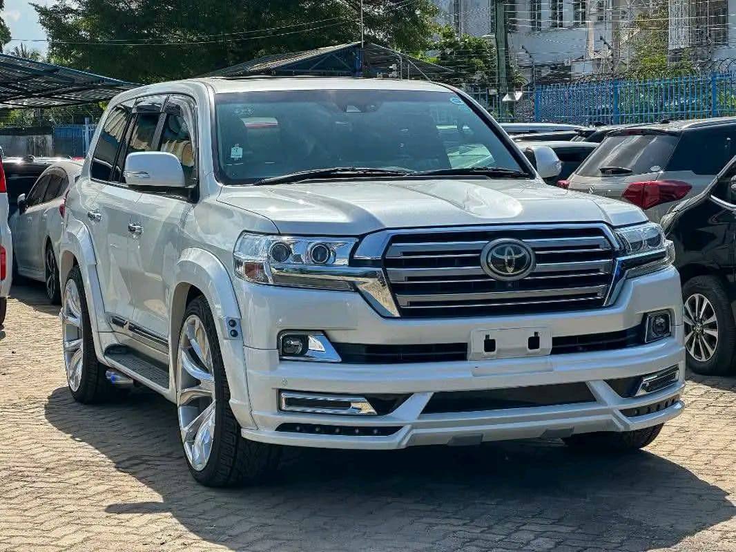 2019 Toyota Land Cruiser 200 Series🇰🇪🇰🇪🇰🇪 (ZX Grade) WALD