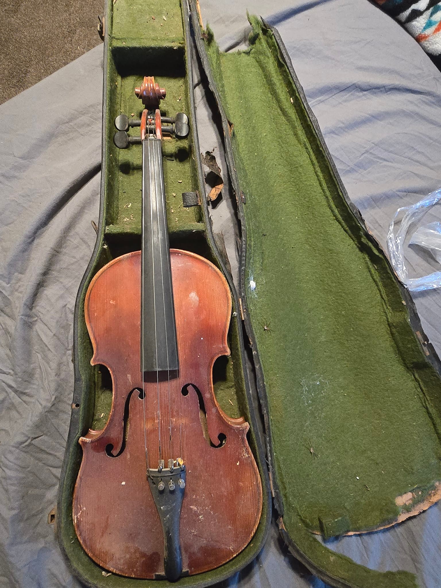 What is a copy of Antonius Stradiuarius violin?