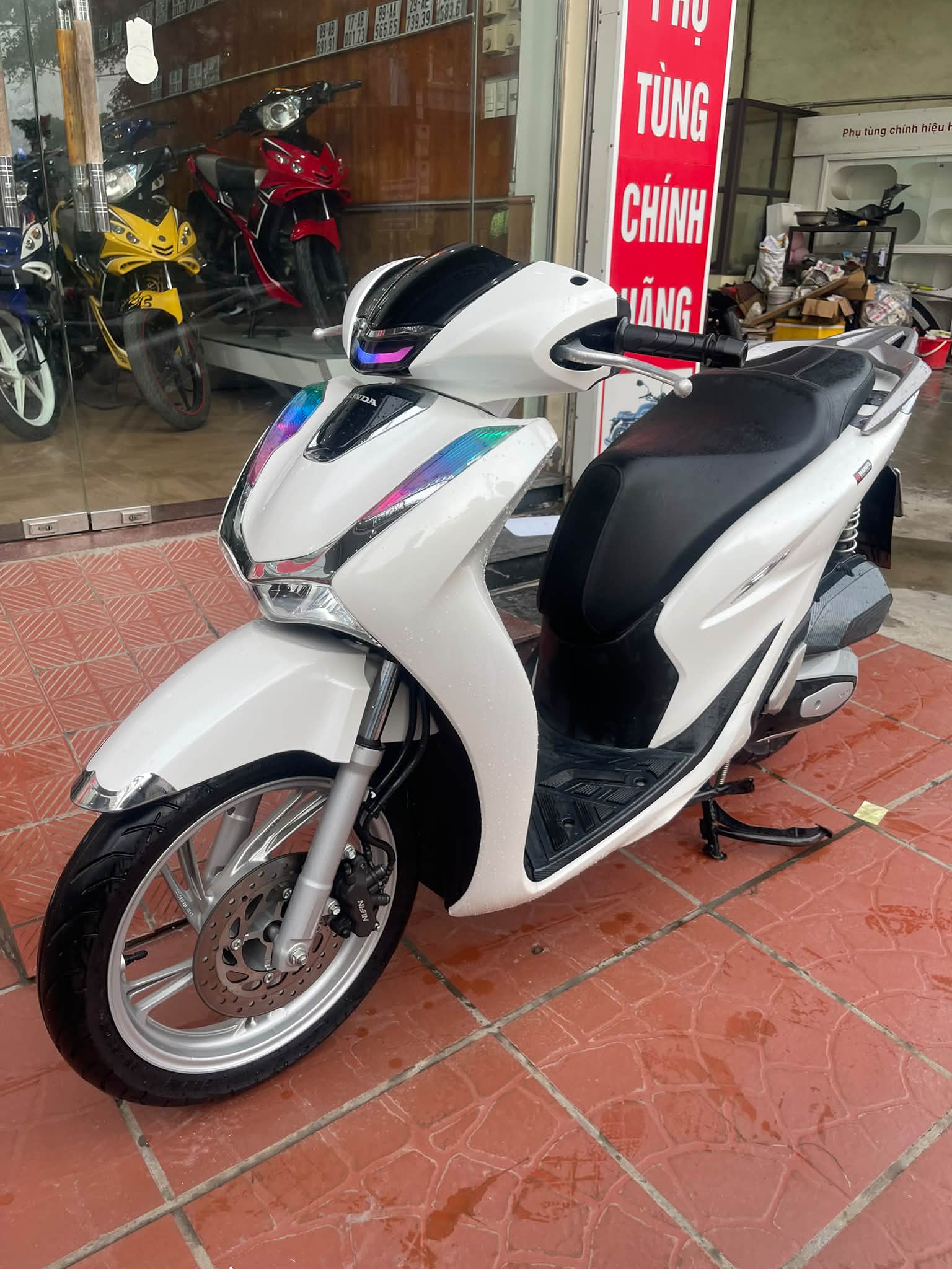 Wave Zx trắng huyền thoại hình thức đẹp ngất ngây,máy zin chất vừa
