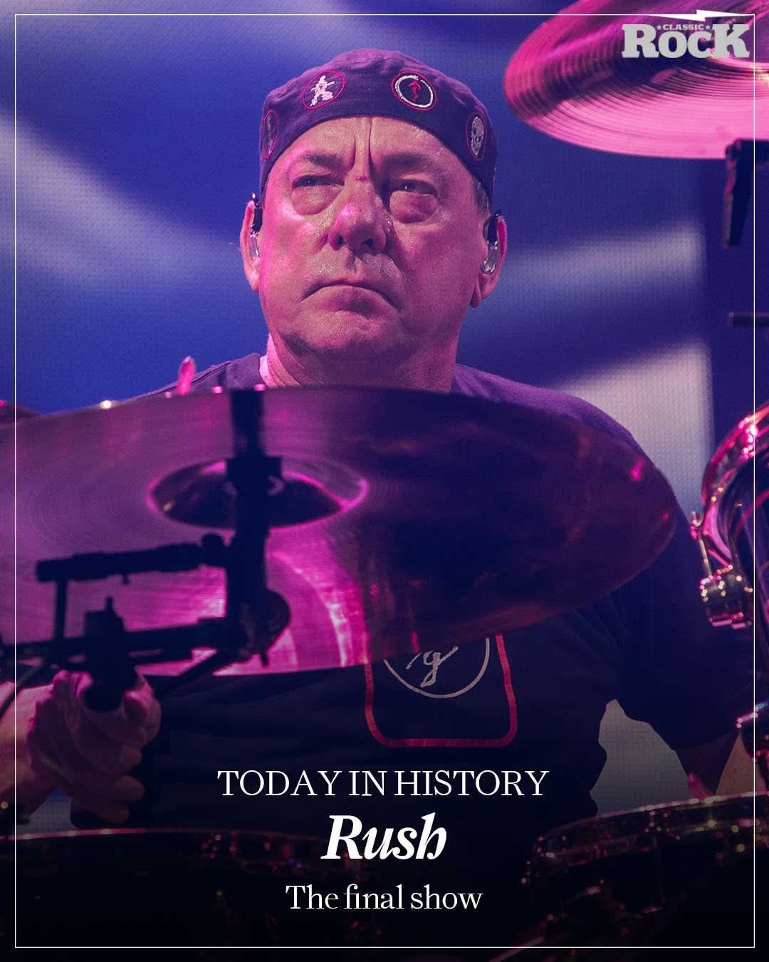 The last song that RUSH played (Working Man with a riff from
