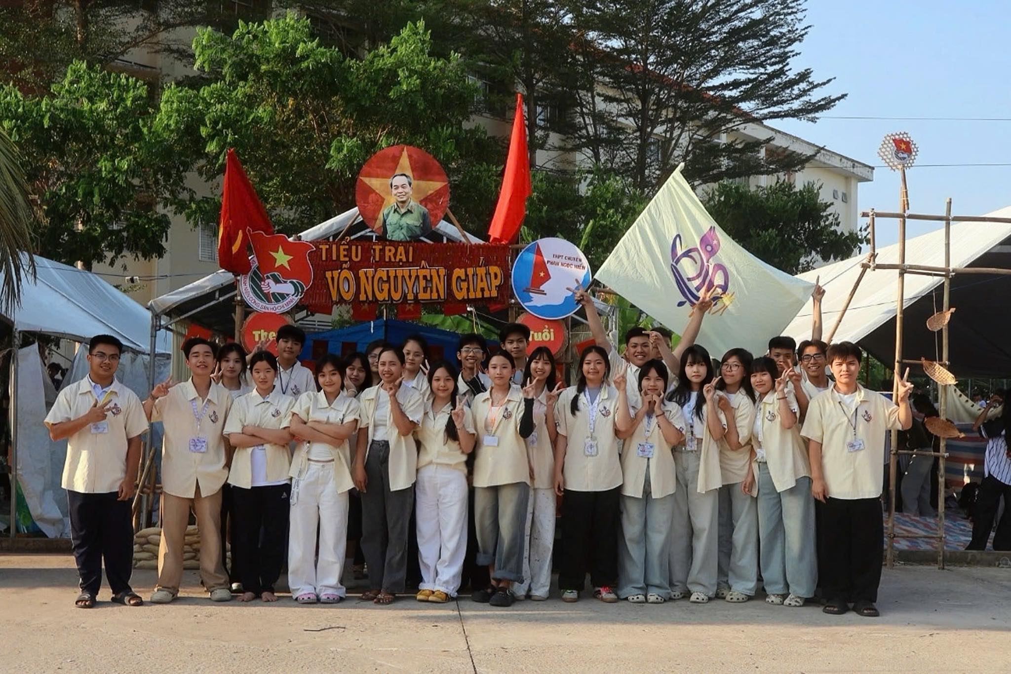 Chuyên Địa K34 - Vượt Chí Tuyến, Chạm Cực Quang | Cà Mau