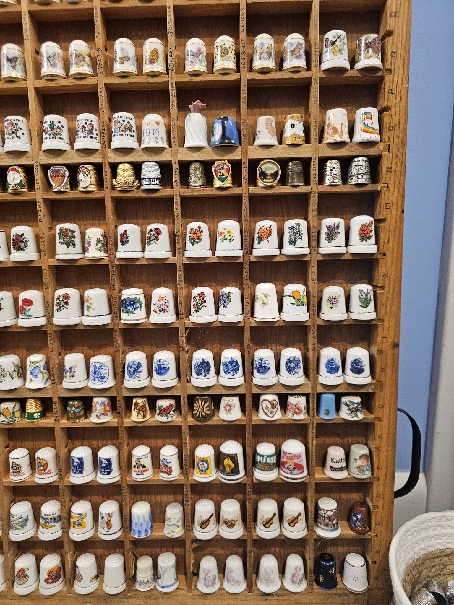 Thimbles for sale on Whatnot from Alinemanswife
