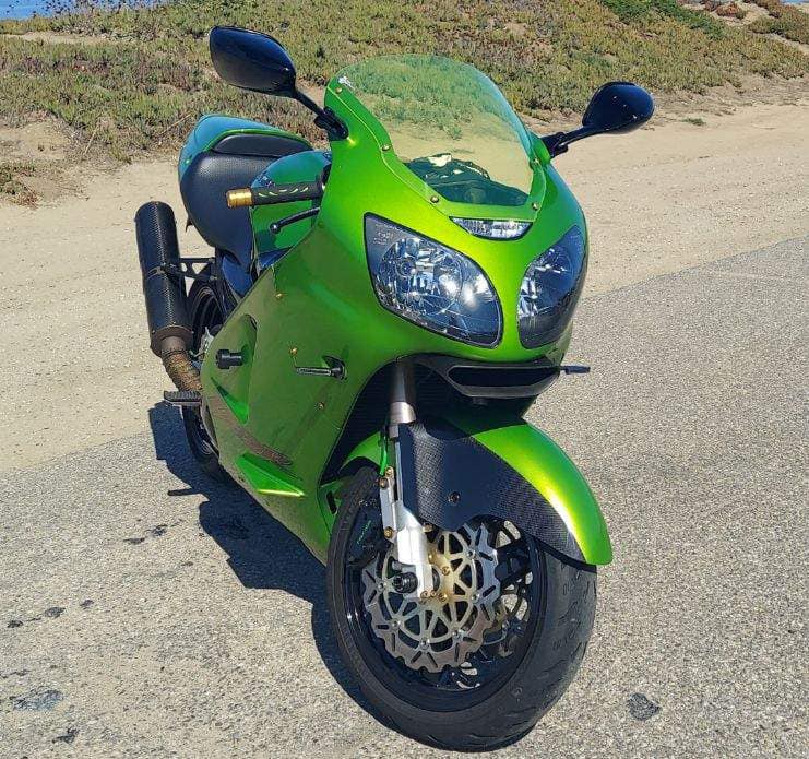 2001 ZX-12R custom build with Muzzy exhaust and Race Tech upgrades