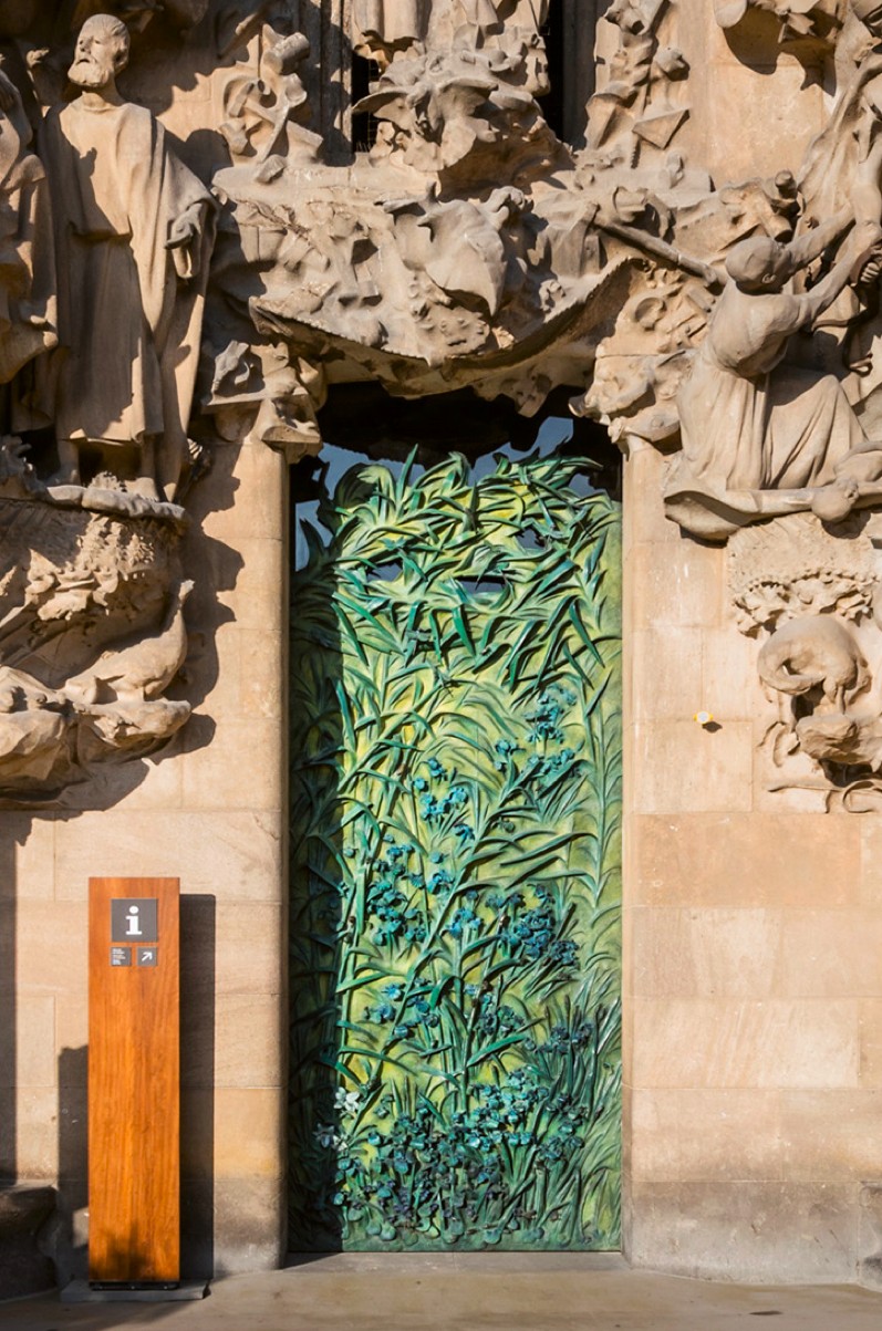 Barcelona - At first glance, it looks like a jungle trapped in
