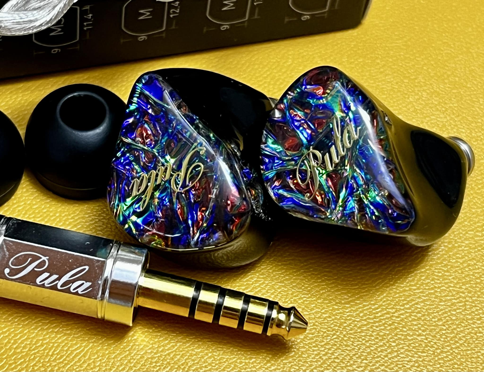Plunge Audio UNITY 4 BA Semi Custom Universal. “Custom fit 