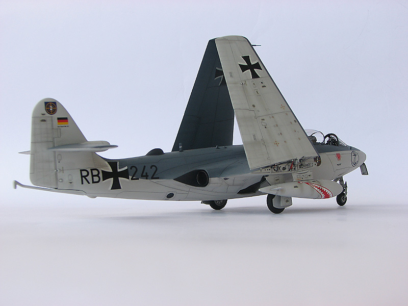 Hawker Sea Hawk MK 100 Trumpeter 1/48 + シ/01 F -01 A D ・こ克. M