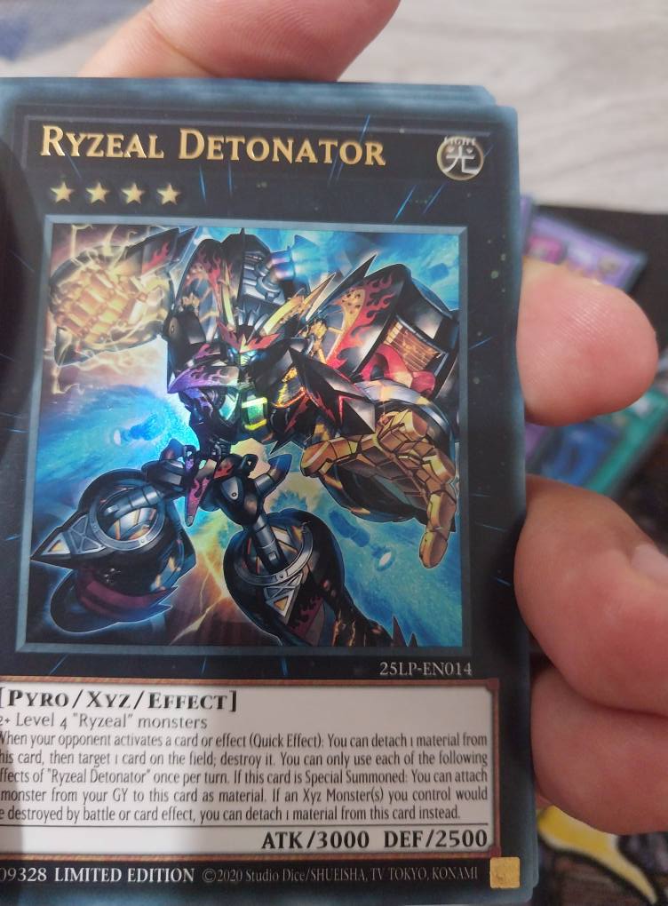 Subastas Yugioh León Gto | Esta carta comienza en 25 | Facebook