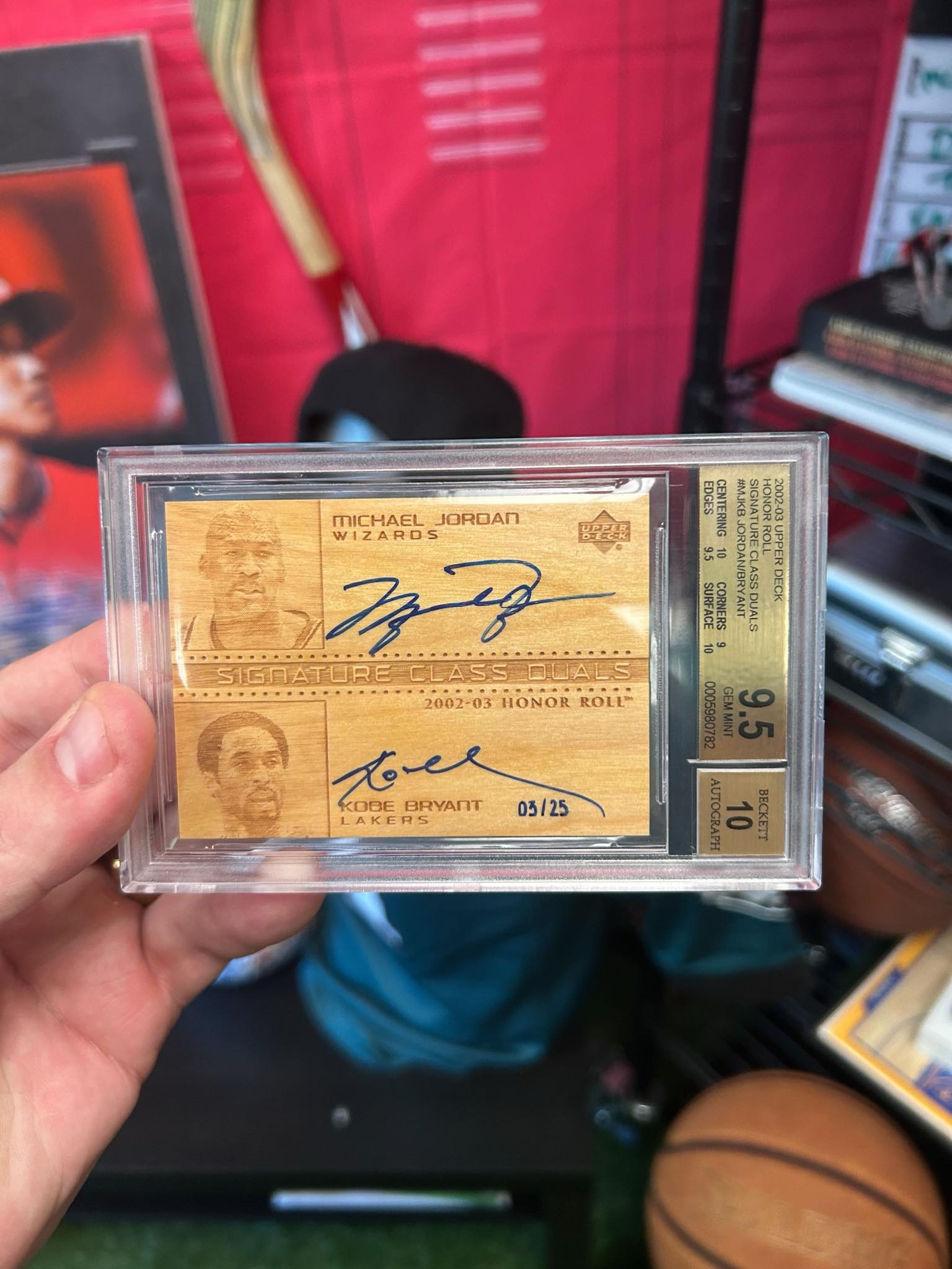 2002 UD Honor Roll Signature Class Michael Jordan Kobe Bryant AUTO 