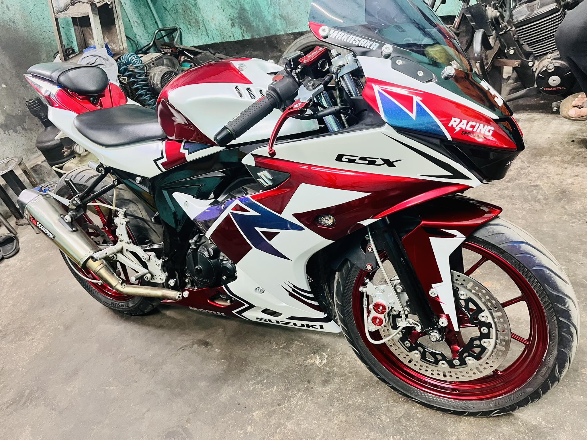 Abdullah Moto Paint | Dhaka
