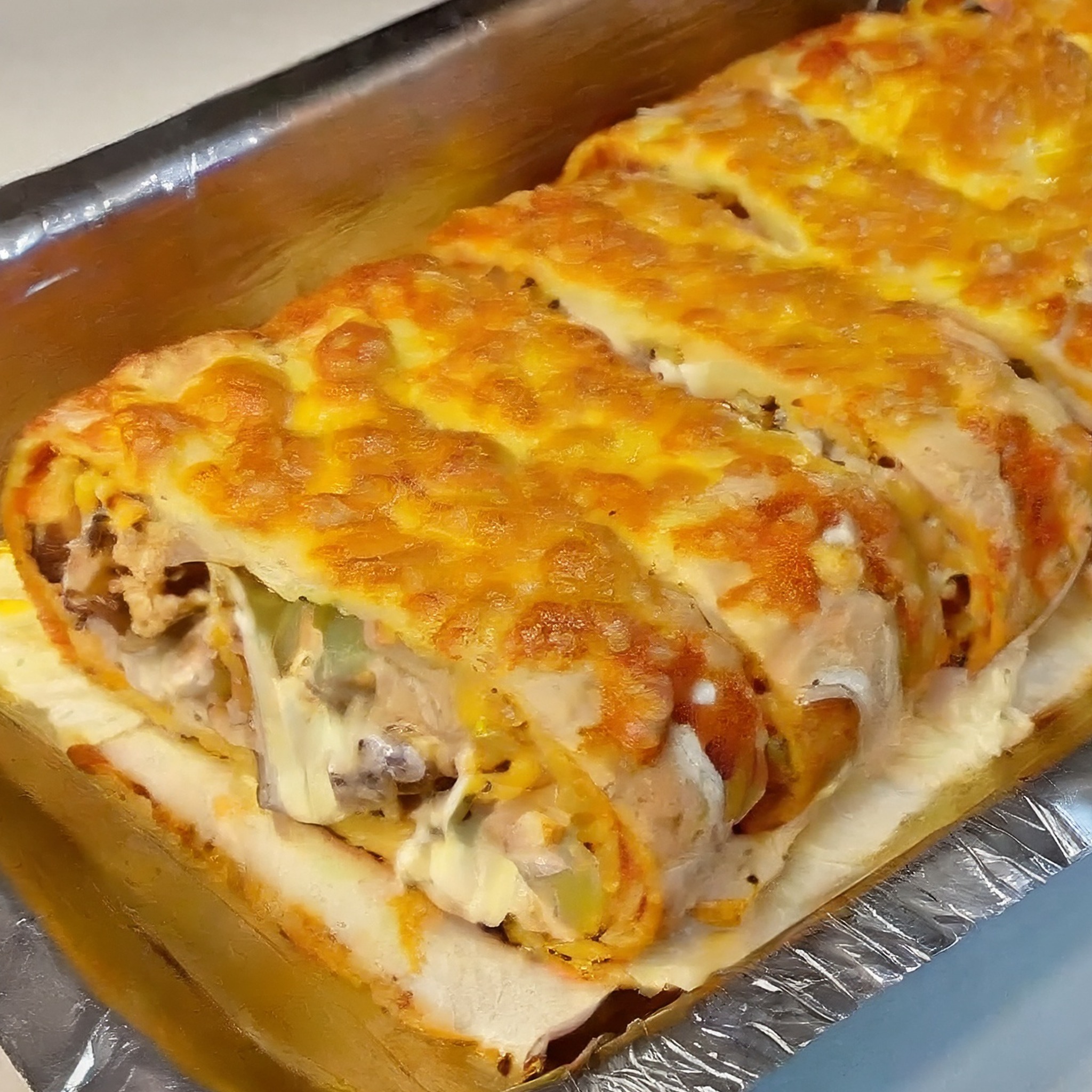 Buffalo Chicken Garbage Bread! Juicy... - Planet Of Recipes