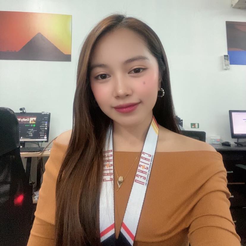 ! Urgent Hiring for Office staff ! | Facebook