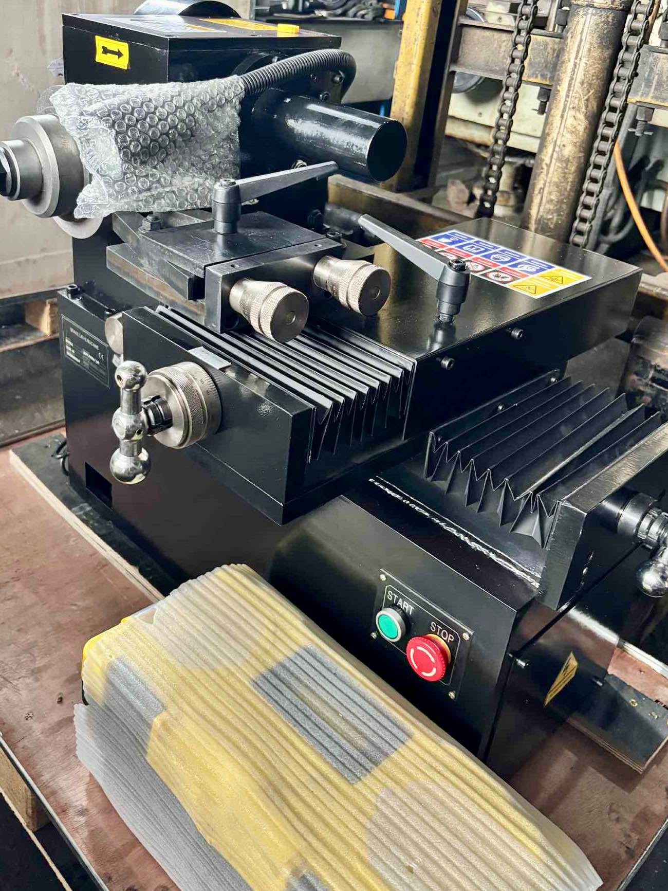 Brake Drum Disc Lathe F/S Model C9335A/ 220V plug and play With