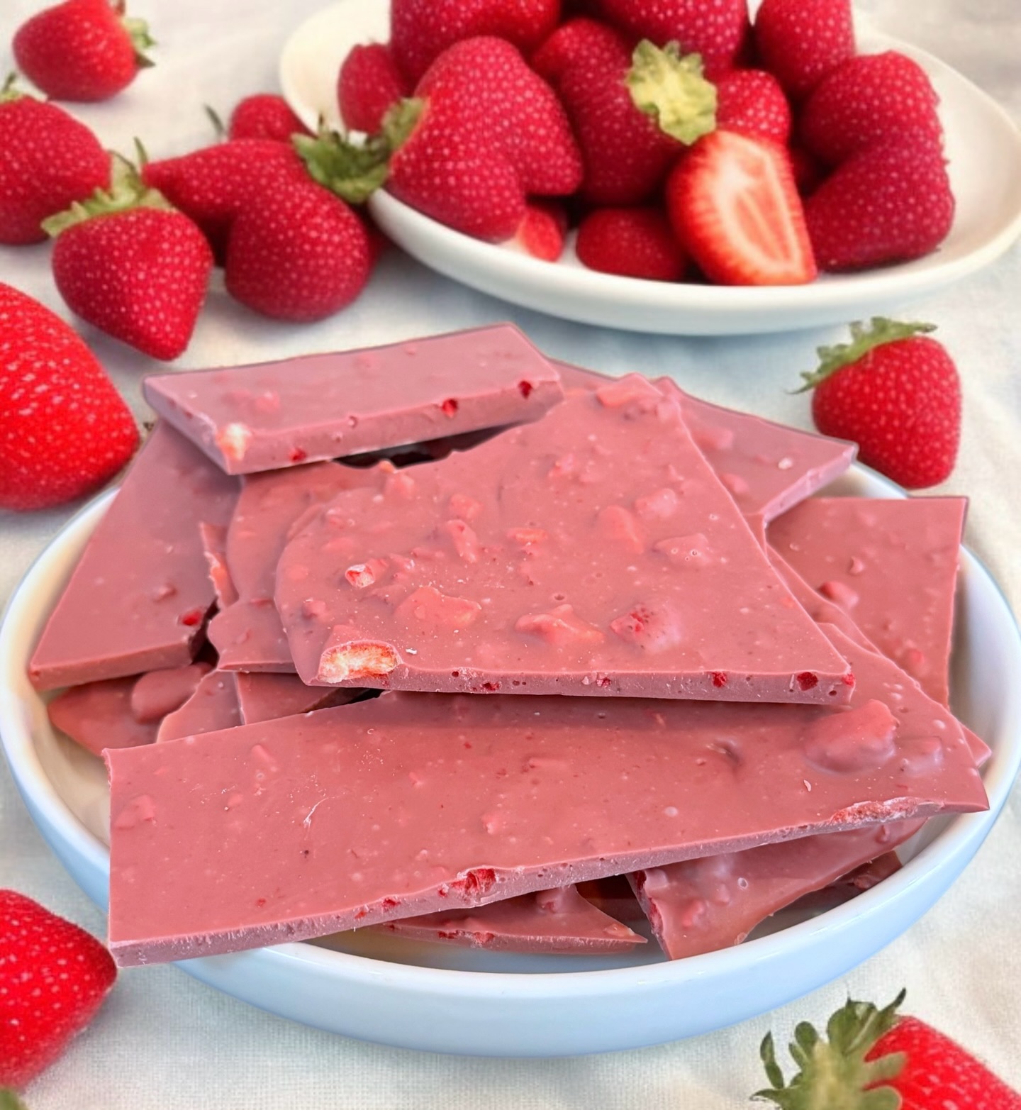 Meraky - Si te gustan los frutos rojos, este bark es para ti 🫶🍫Bark de ...