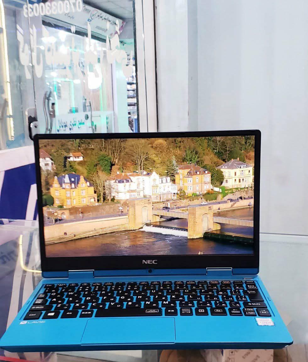 Brand: LAVIE Core_i5 Hard disk: 256GB SSD Gen: 7 RAM: 4GB