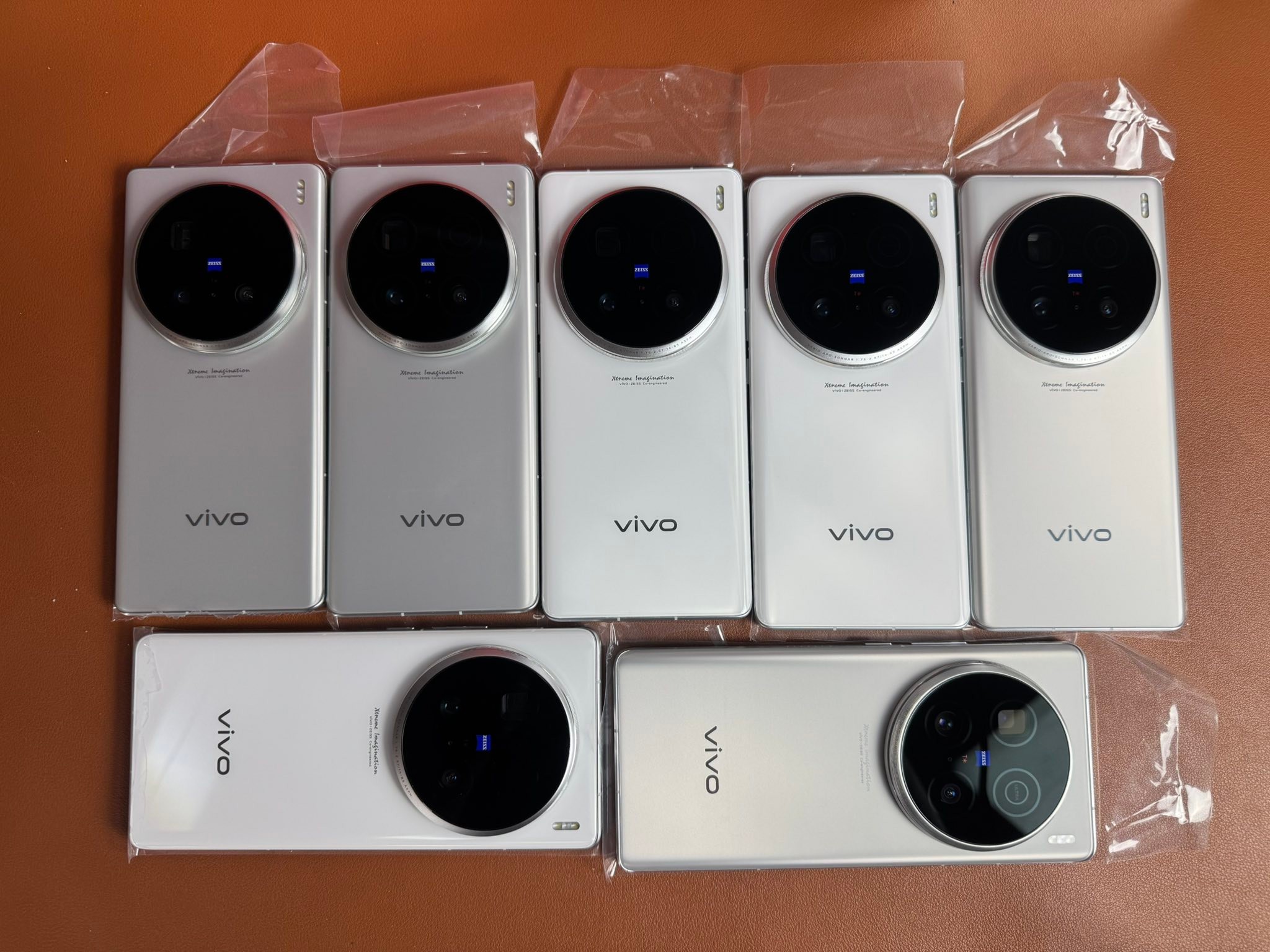 Vivo X100 Ultra មួយទឹក 99% 12/256G = 549$