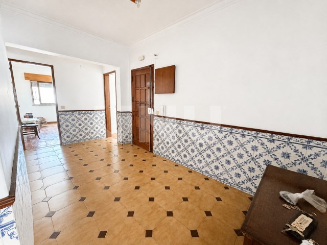 Apartamento T3 na Torre da Marinha