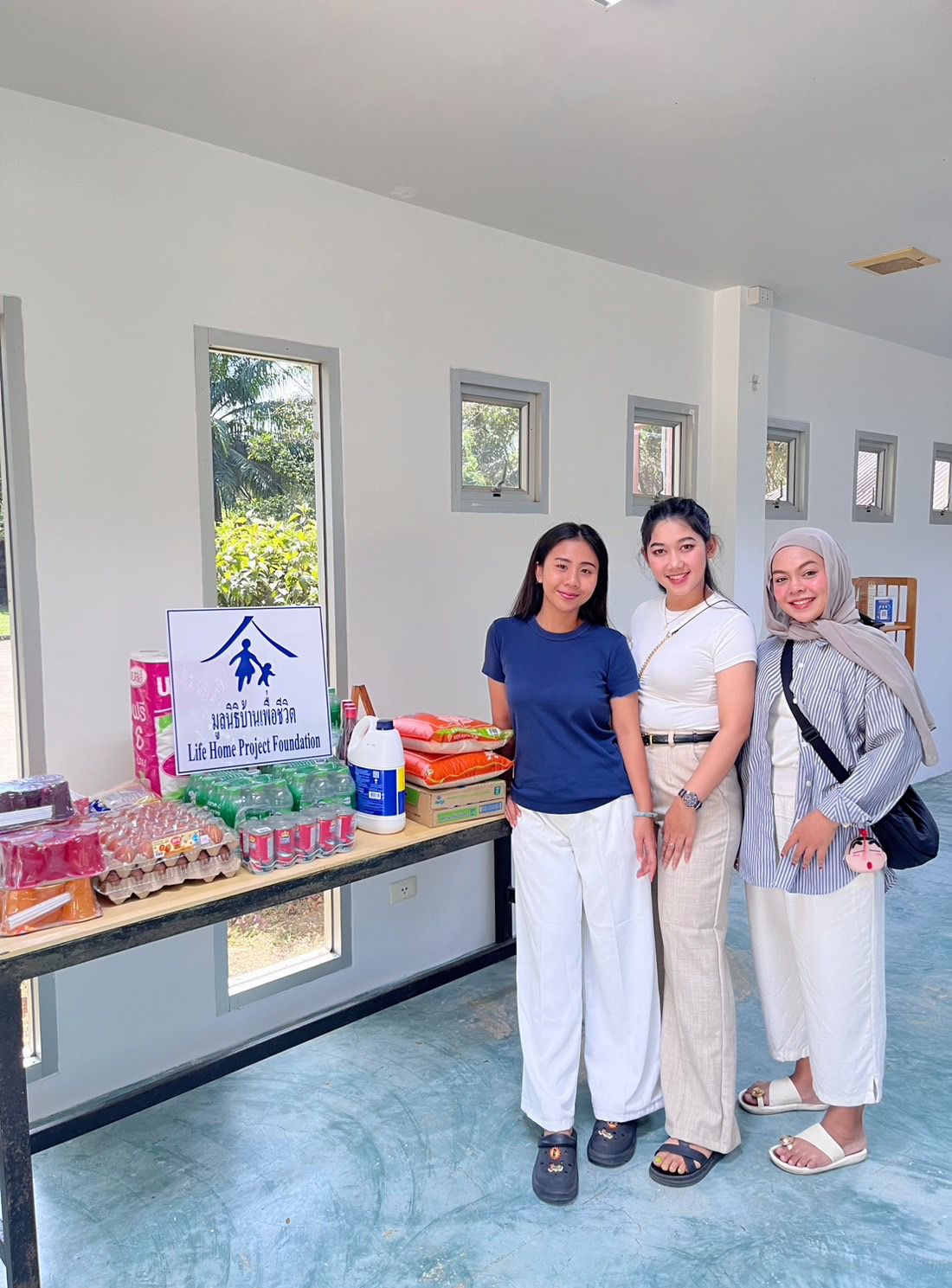 มูลนิธิบ้านเพื่อชีวิต-Life - 🚩ขอขอบคุณ คุณปิยะมาศและเพื่อนๆหน่อยนะคะพี่ ...