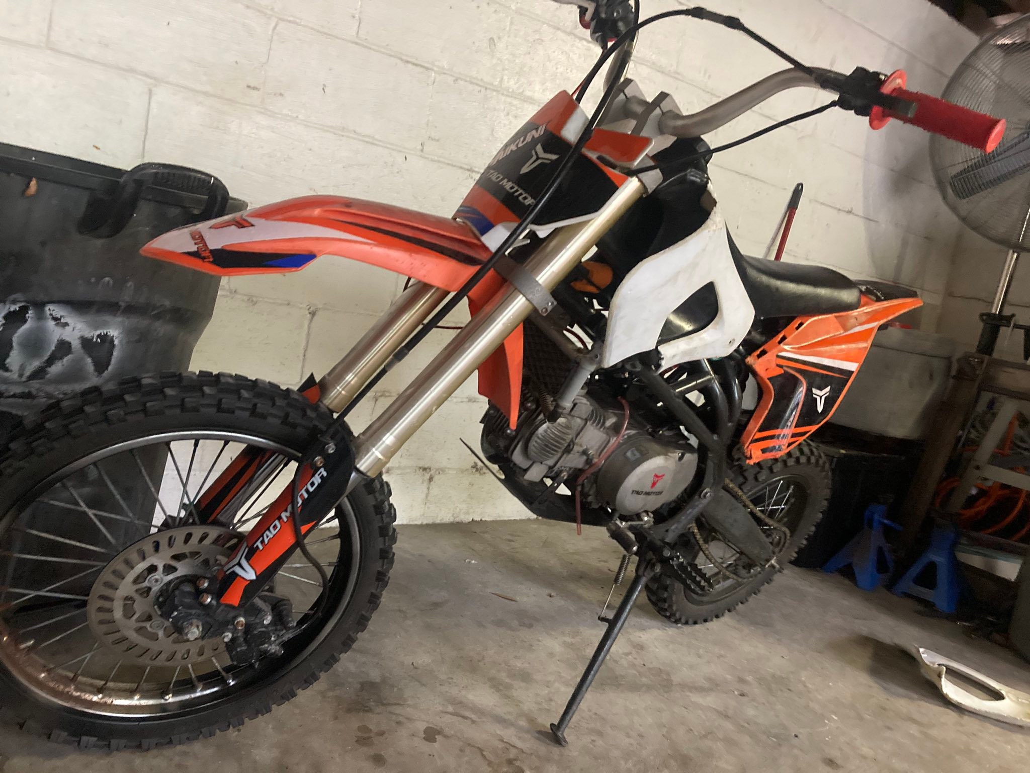 How to identify Tao Tao moped models for parts