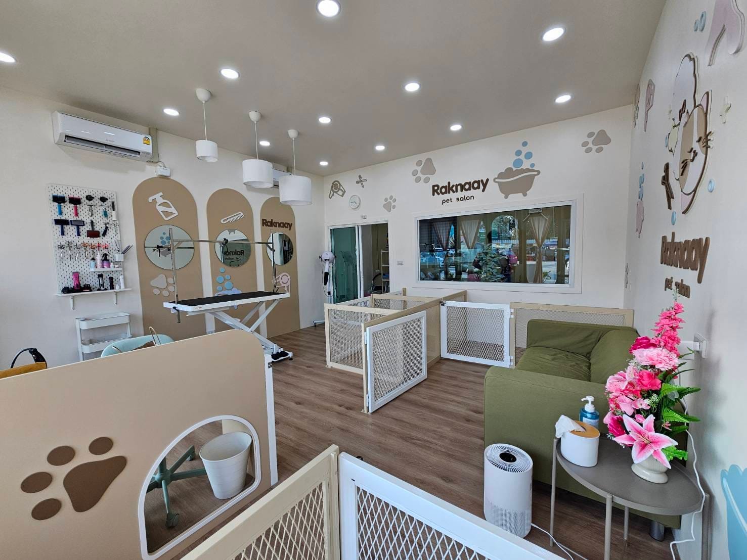 Image showcasing Raknaay Pet Salon อาบน้ำ ตัดขนสุนัขและแมว สมุทรปราการ