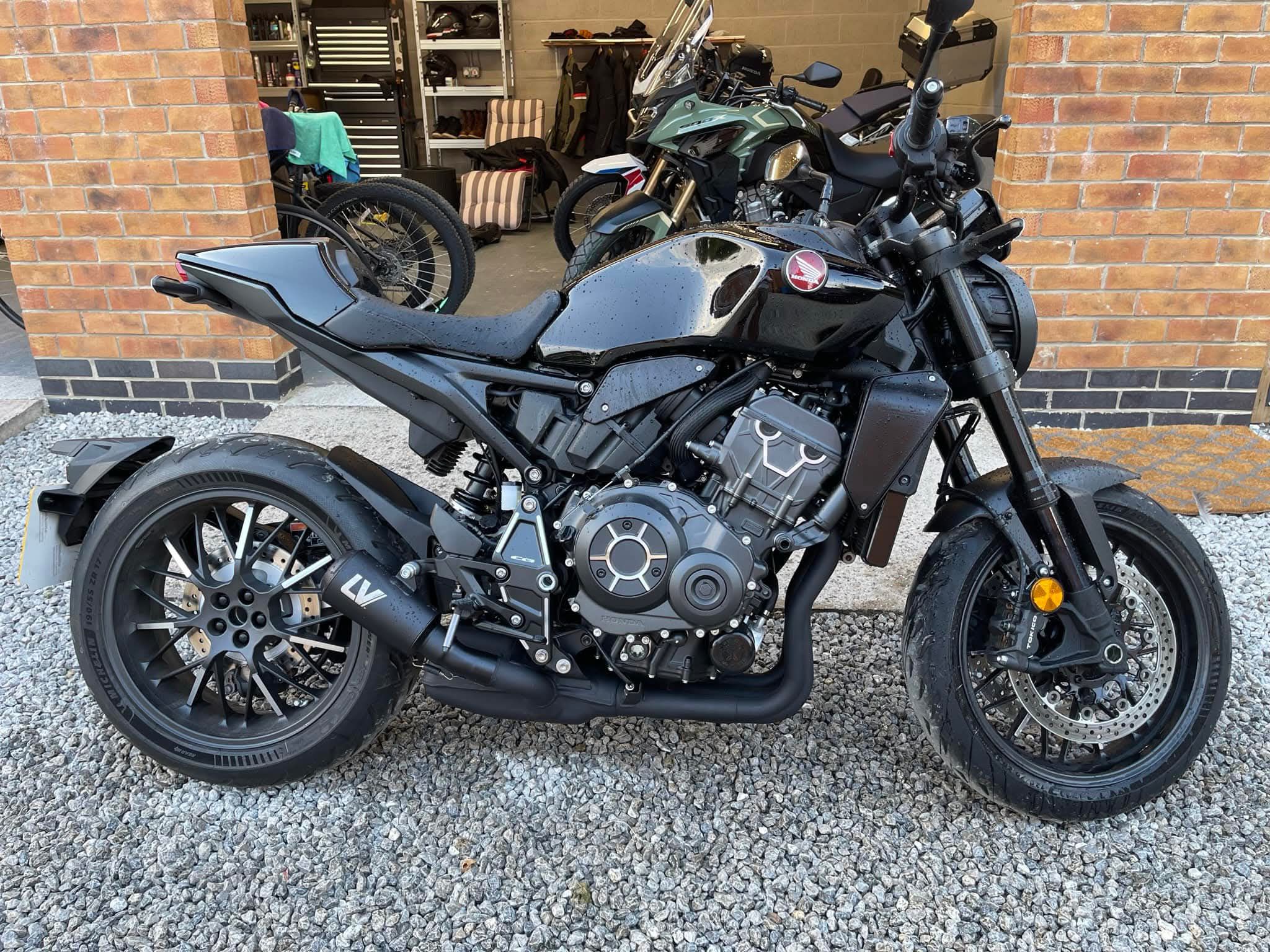 What full exhaust systems work for 2022 CB1000R Black Edition?