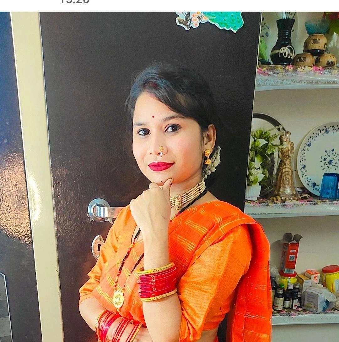 बात-बात पर रंग बदलती है 🤣🤣🤣🤣 #couplecomedy #husbandwifecomedy # ...