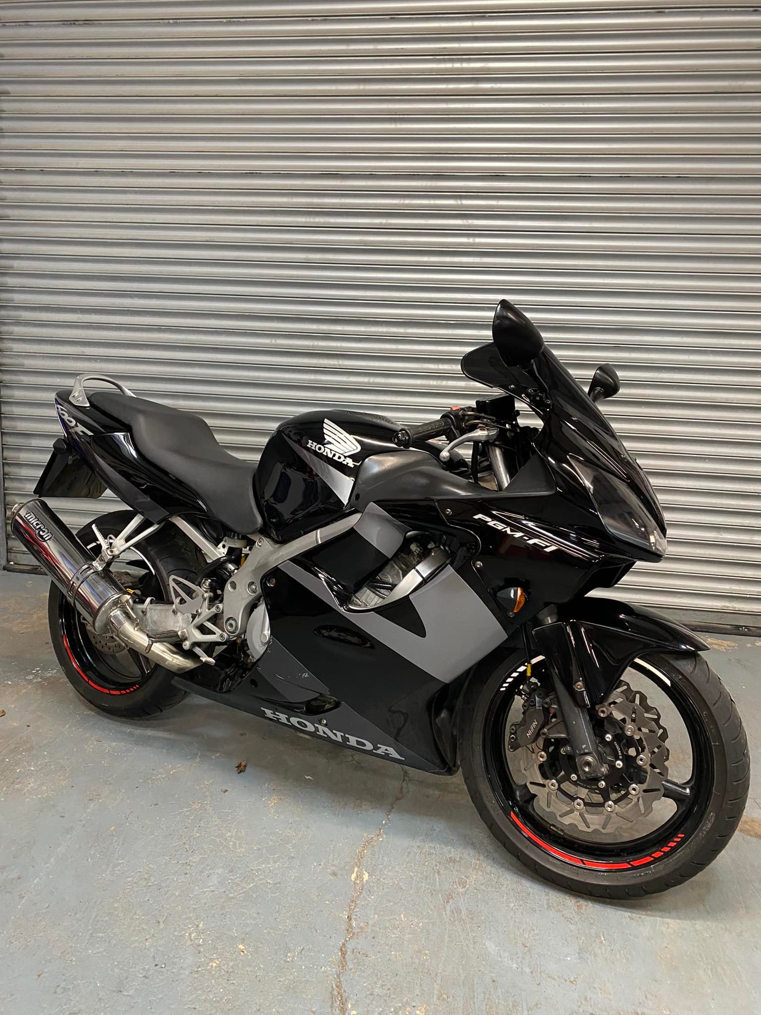 Honda CBR600RR / 2013 model / only 2 owners from new / covered