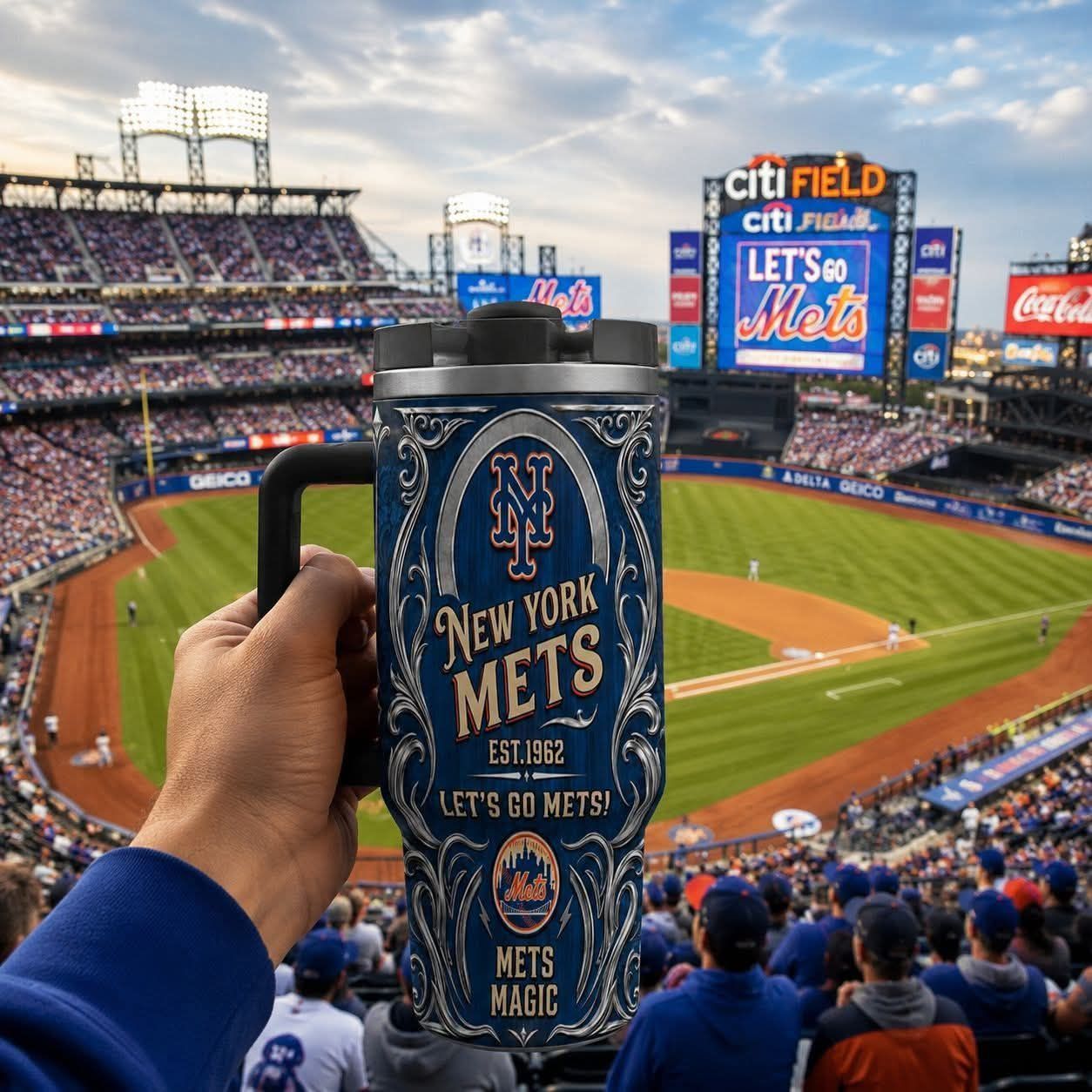 Yankee Stadium 記念グラス 2個コカコーラ瓶8個セット Ah, the bear necessities 🐻⚾ The viral New York Yankees Glass