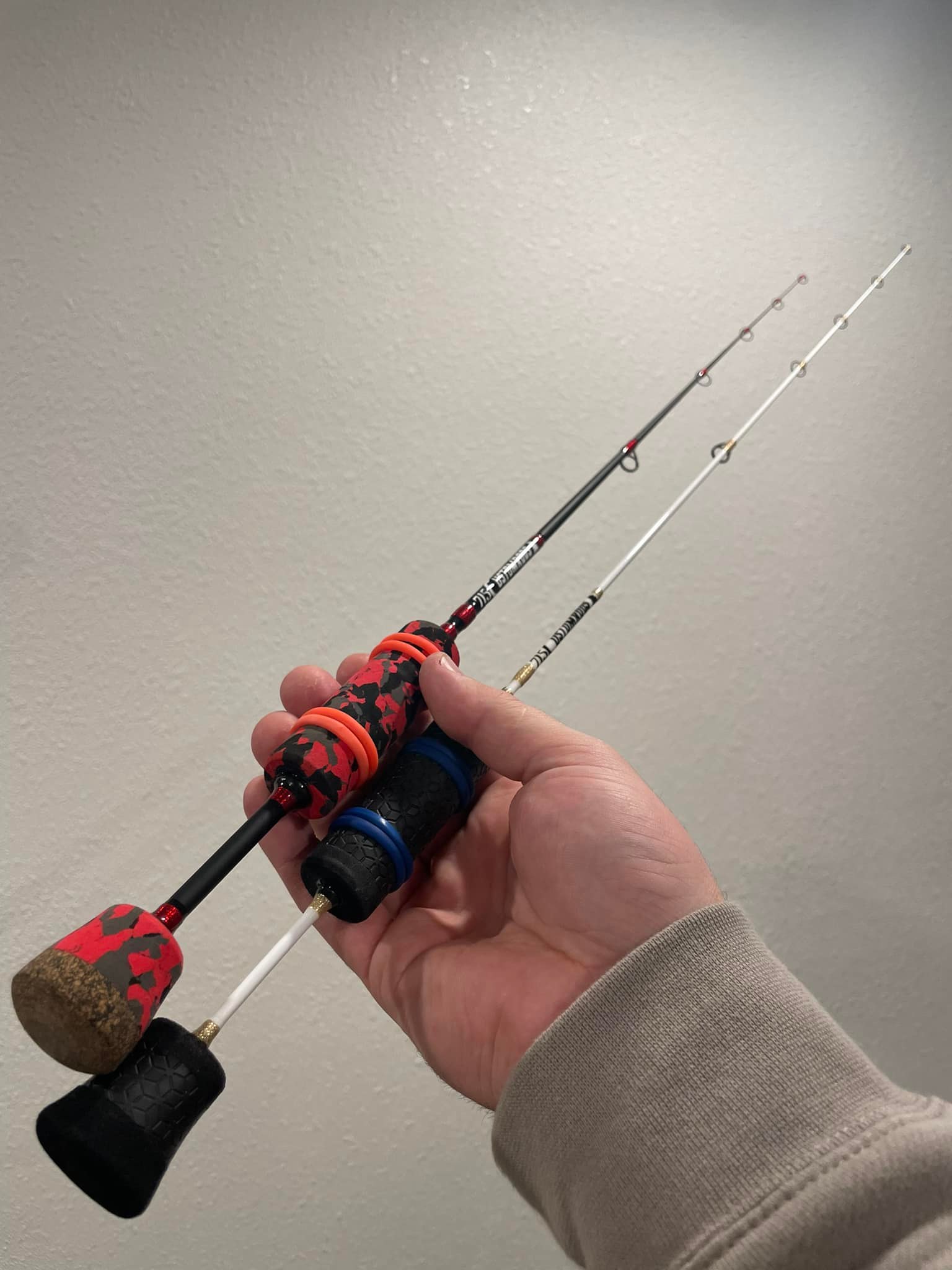 camo ice fishing pole Ugly Stik 32" Medium GX2 Spinning Combo The Ugly Stik Camo conventional combo combines the legendary durability and dependability of Ugly Stik with the legendary Mossy Oak Bottomland camo design HT Ice Fishing 30" Medium