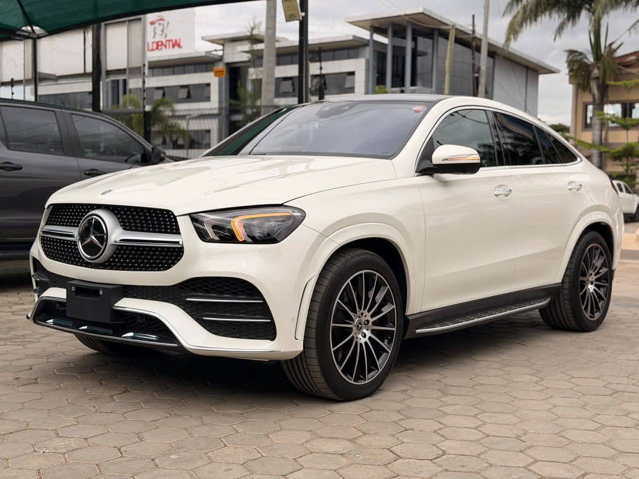 ? FOR SALE – 2023 Mercedes-Benz GLE 400d Coupe 4MATIC (Full 