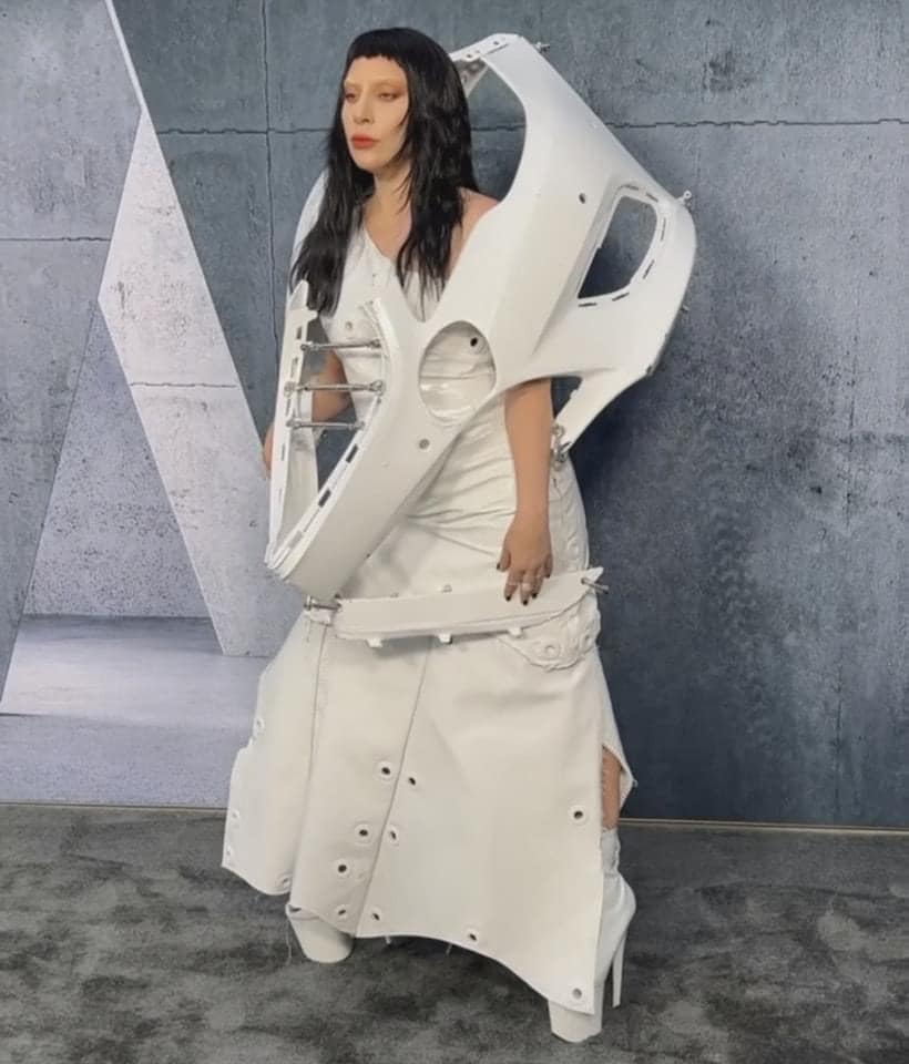 lady gaga car parts dress Gaga's outfit on the red carpet 3yr