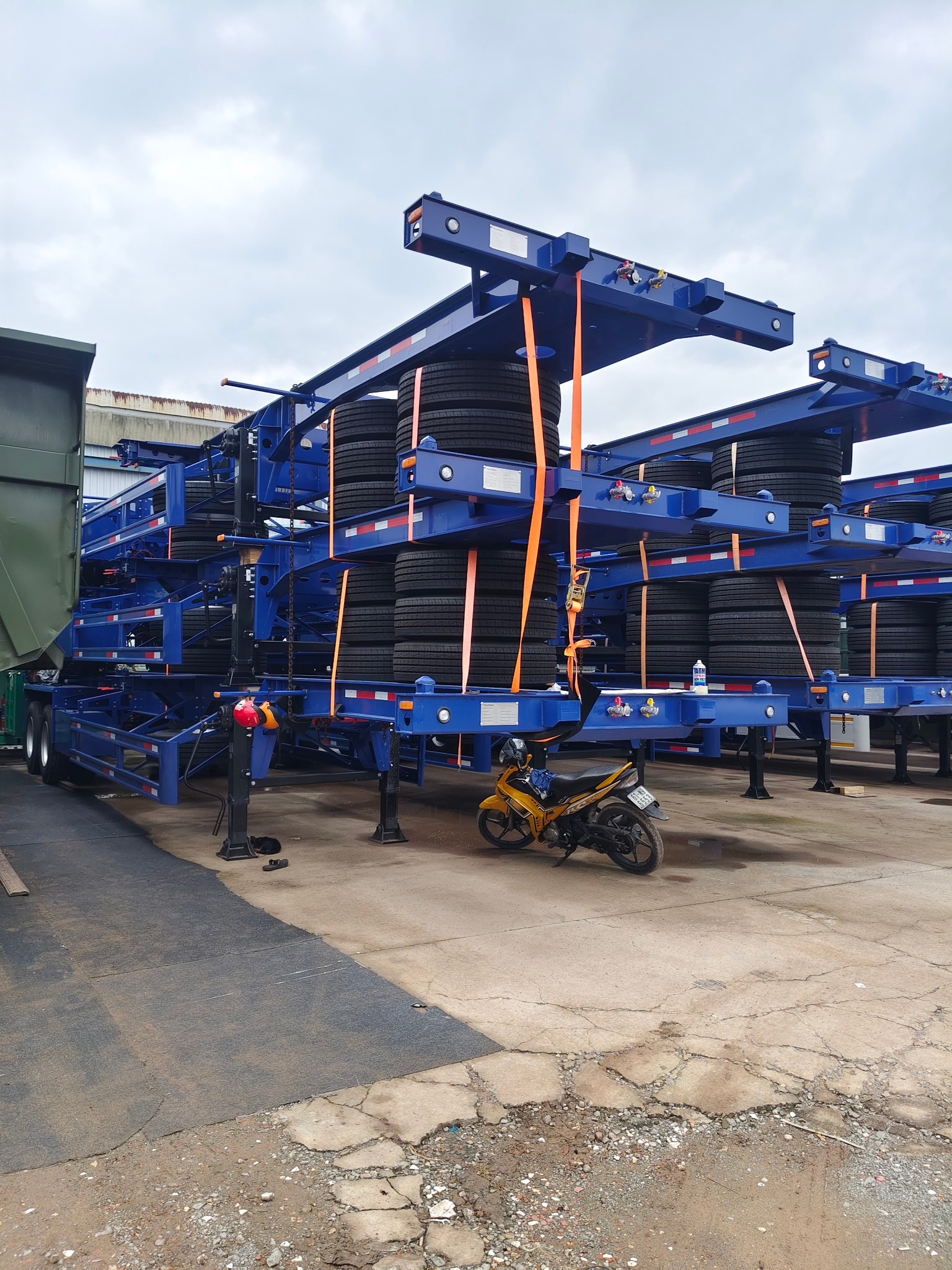 HỘI NHÓM MUA BÁN ĐẦU KÉO_CONTAINER _RƠ MOOC | 💥 Rơ móc xương THACO 2 ...