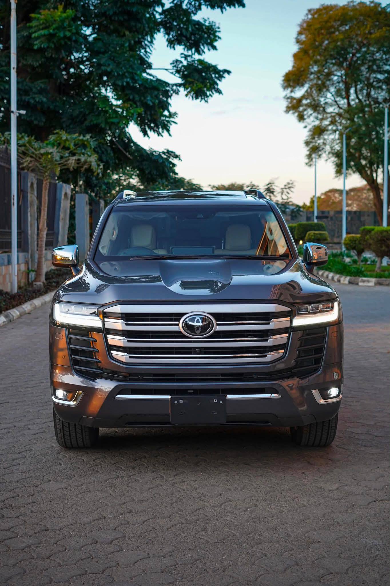 Toyota Landcruiser ZX 300 Series 🇯🇵🔥 2024 Model |3,000 kms