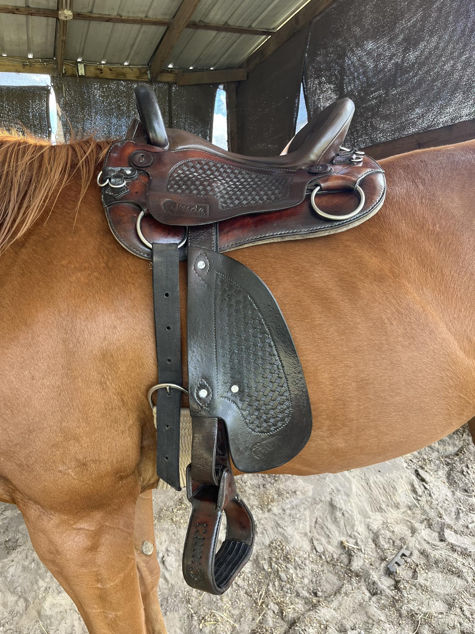 Western Saddle Tush Cushion - Shock Absorbing Seat Pad For Horse Riding