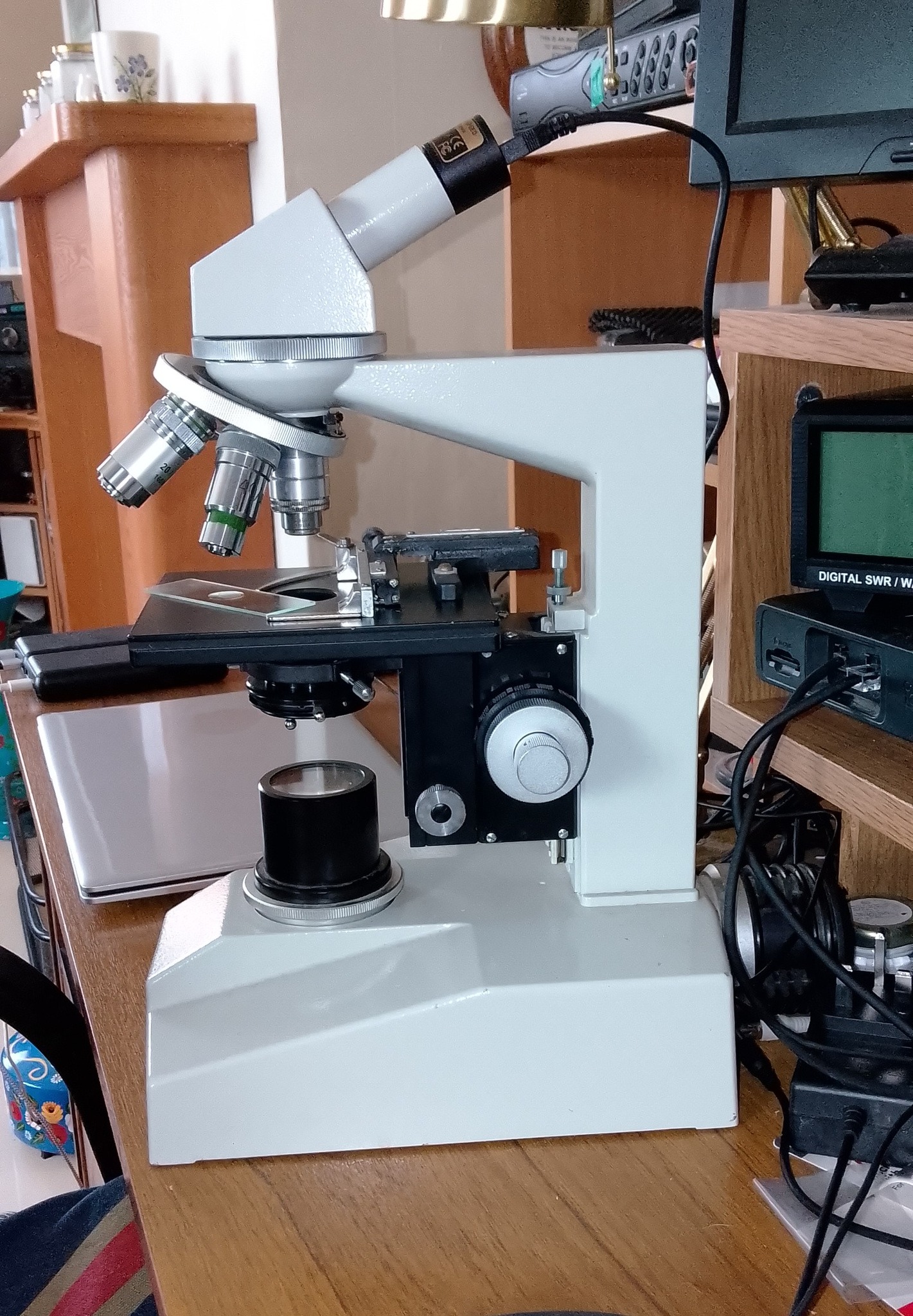 Identify old C microscope model