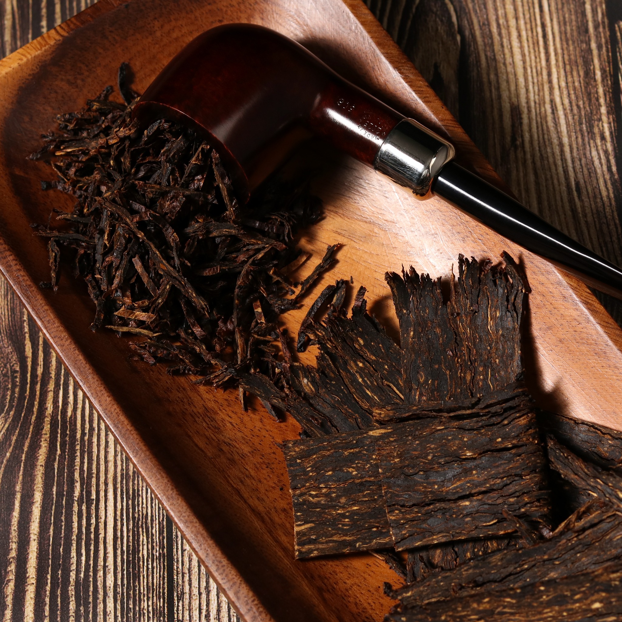 Nova - Wessex Campaign Dark Flake is a dark brown stoved Virginia flake ...
