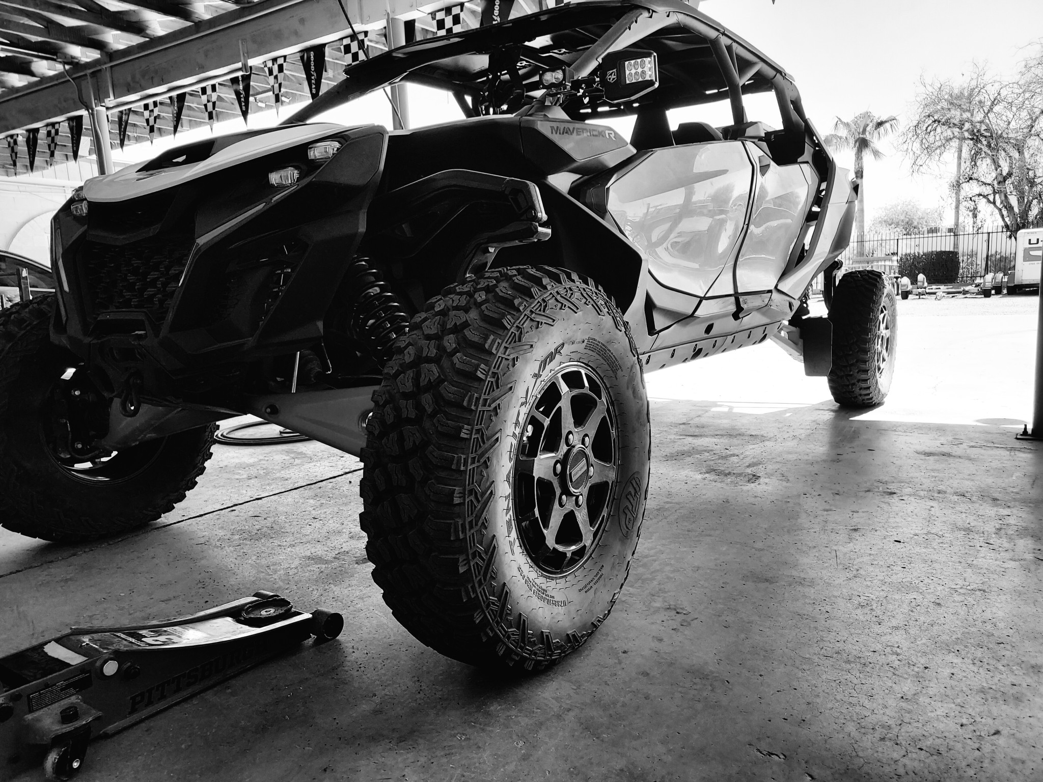 Indio's Tires & Wheels 508 E Cottonwood ln Casa Grande Az 85122