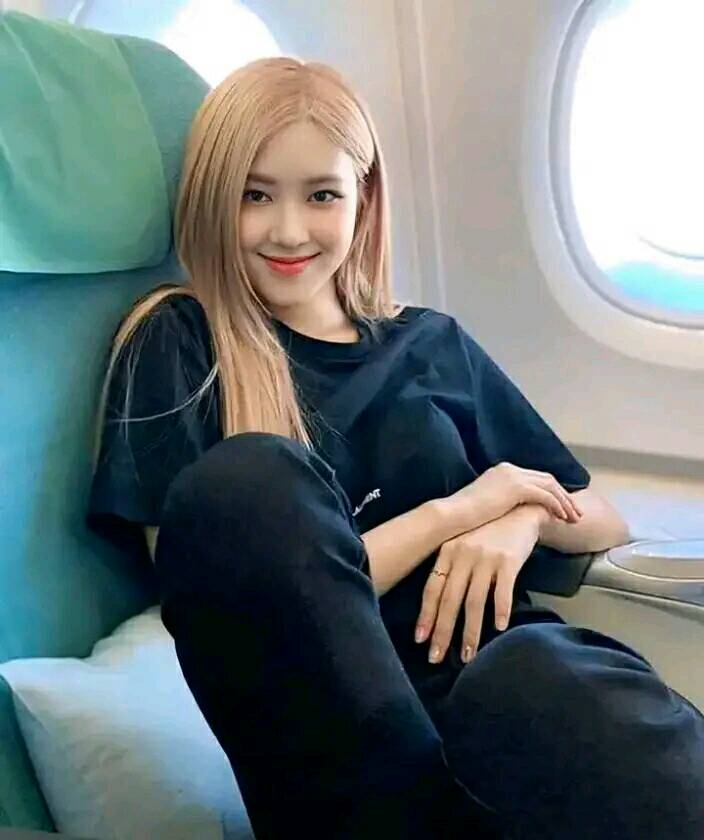 I love you Rosé 😍😍😍😍😍😍❤❤❤❤