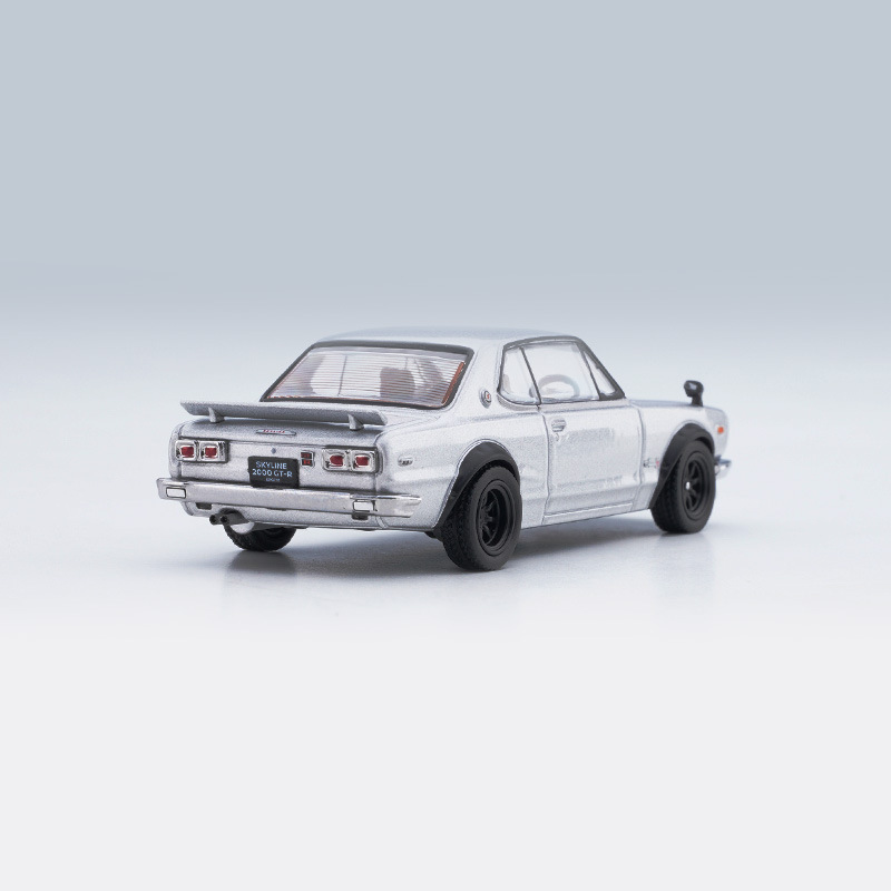 Nissan Skyline 2000 GT-R by Kyosho 1:18