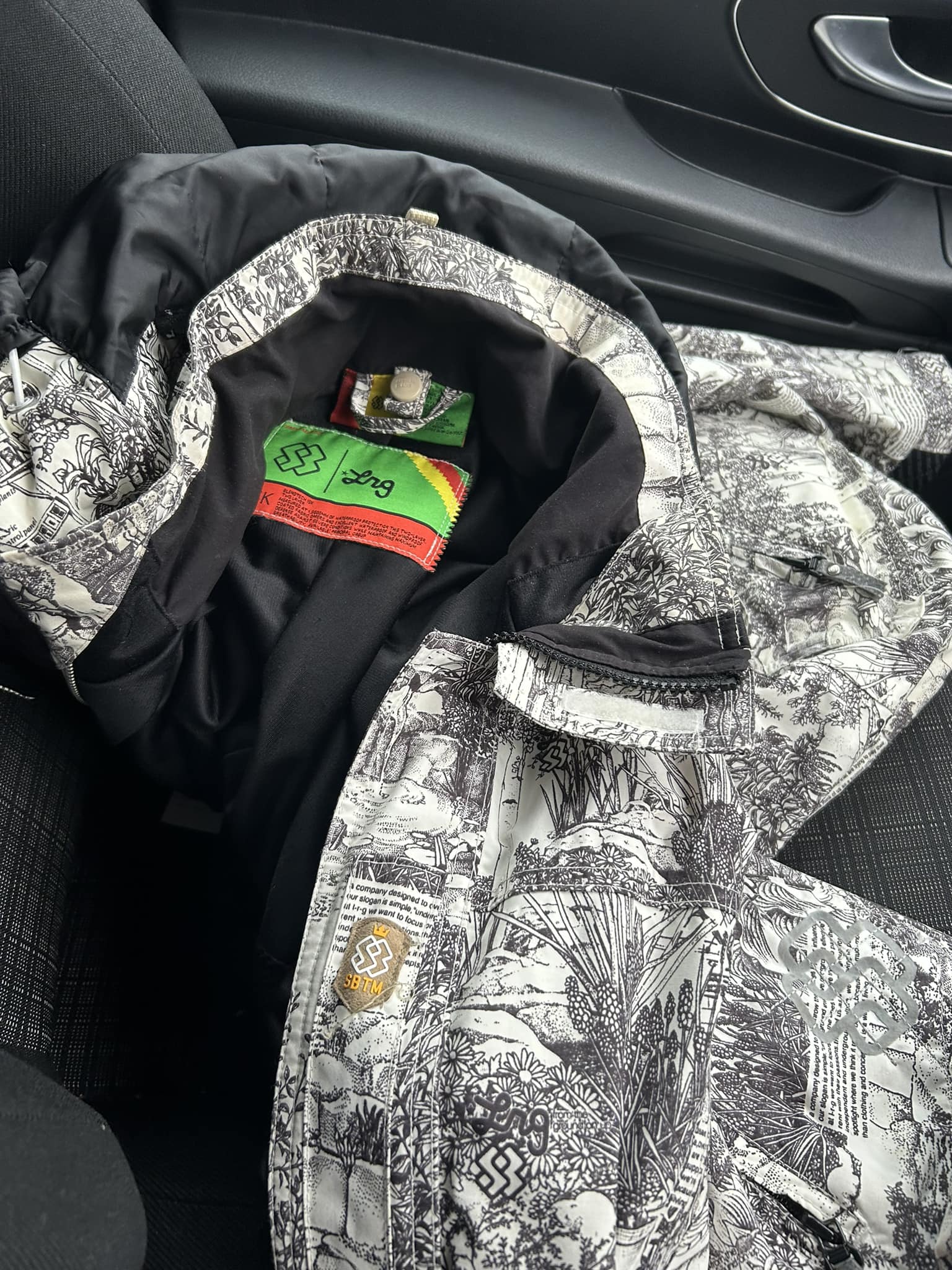 🌳 This isn't camo. It's camo-bis. 🌳 The Burton Grail, [ak