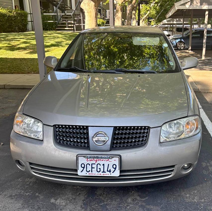 2005 Nissan Sentra · SE-R Sedan 4D