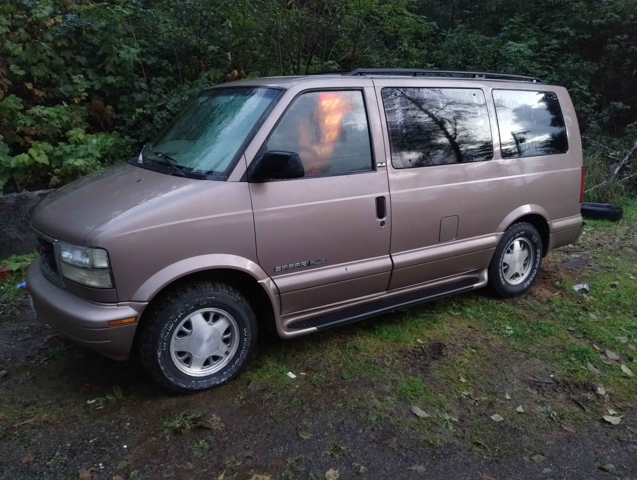2001 GMC Safari Passenger 9OK ORIGINAL MILES