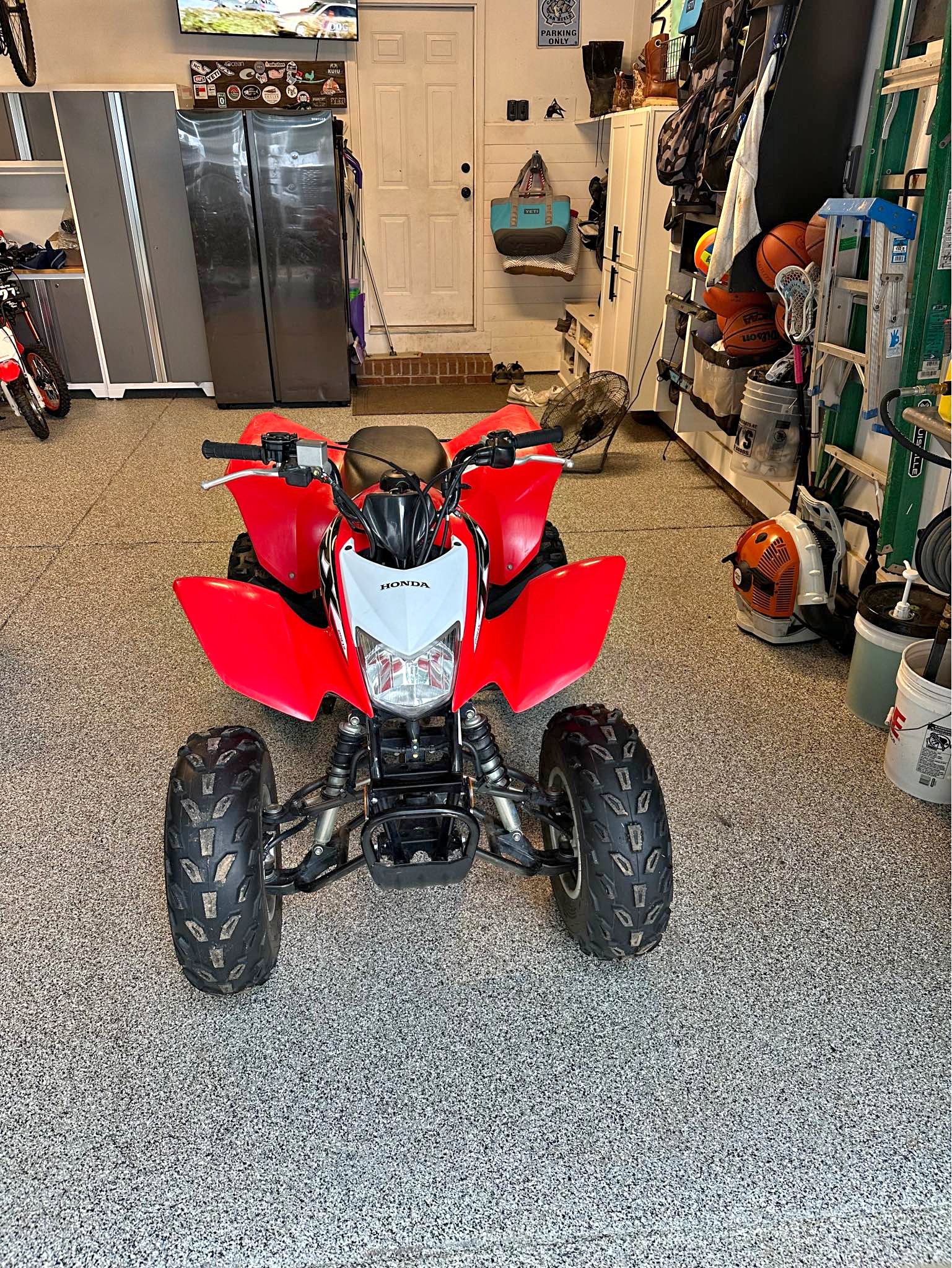 Honda TRX250X Fourtrax Seat Cover – Red & Black / 25 Colors Available, Marine Waterproof
