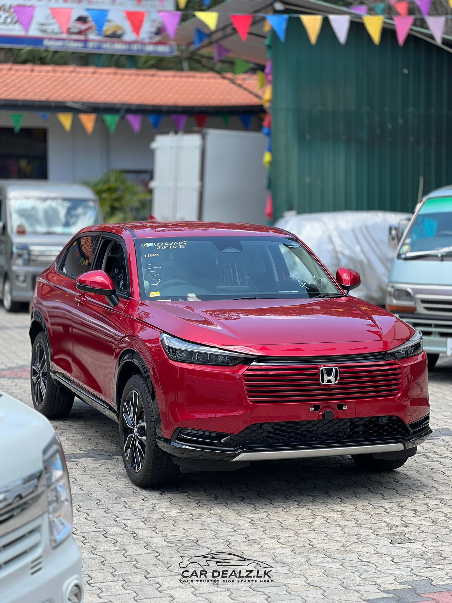 AMMIEKMMCC.ILM/FS.PILIYANDALA.0760011565. HONDA VEZEL Z PREMIUM