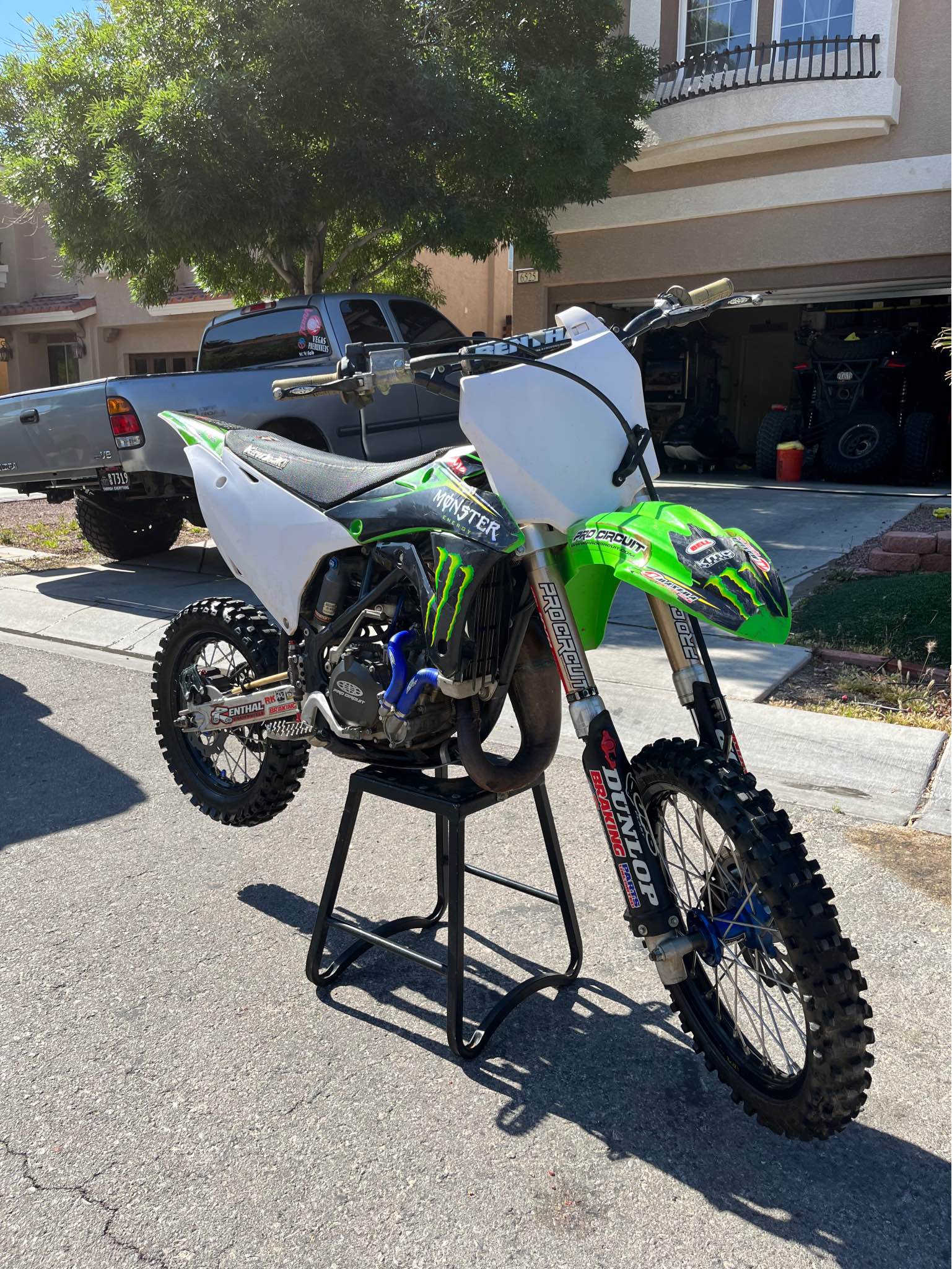 てん Factory Kawasaki team bike. Full A-kit suspension, pro circuit