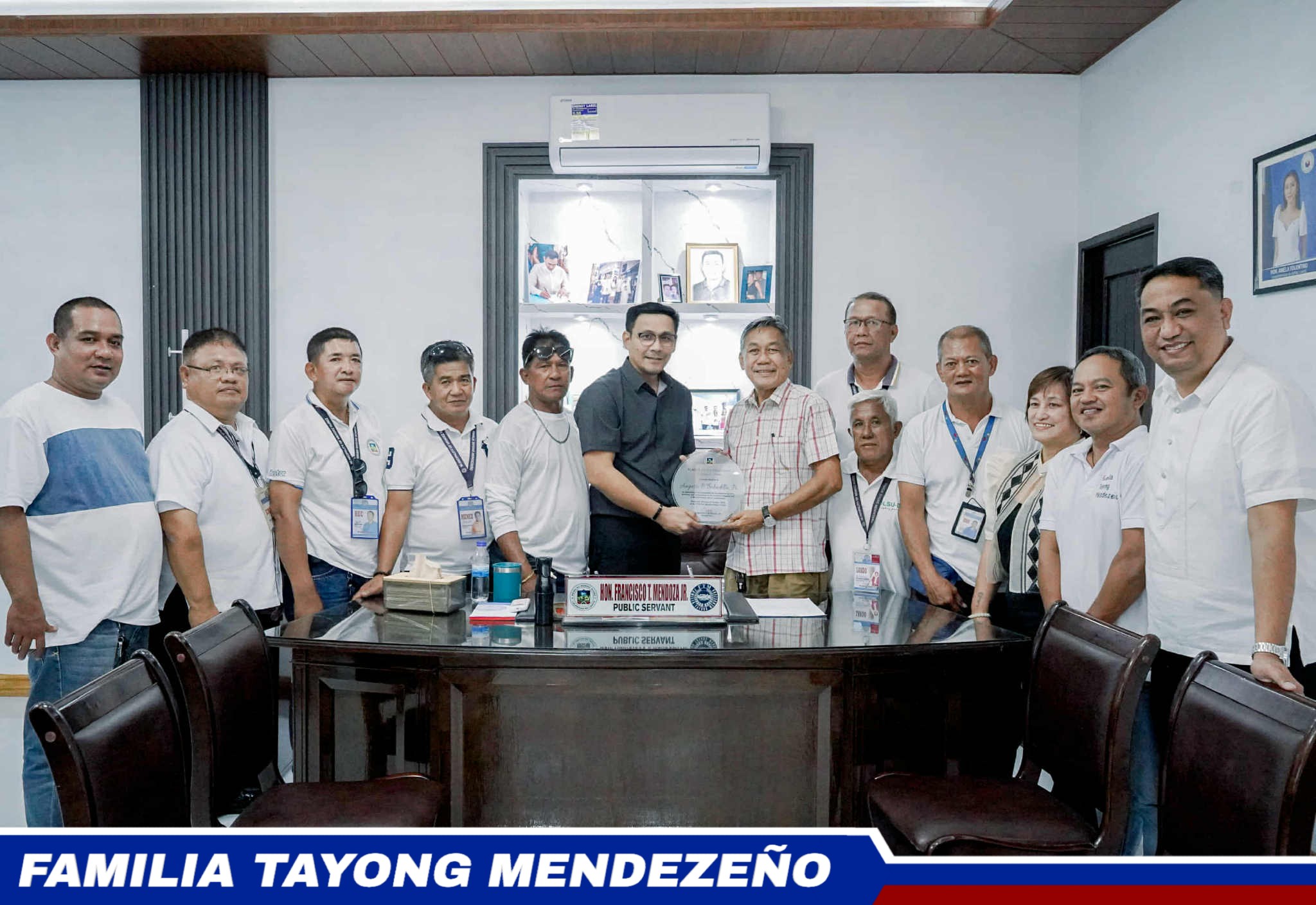 Mayor - Bilang pagpapahalaga sa pagseserbisyo sa ating Pamahalaang ...