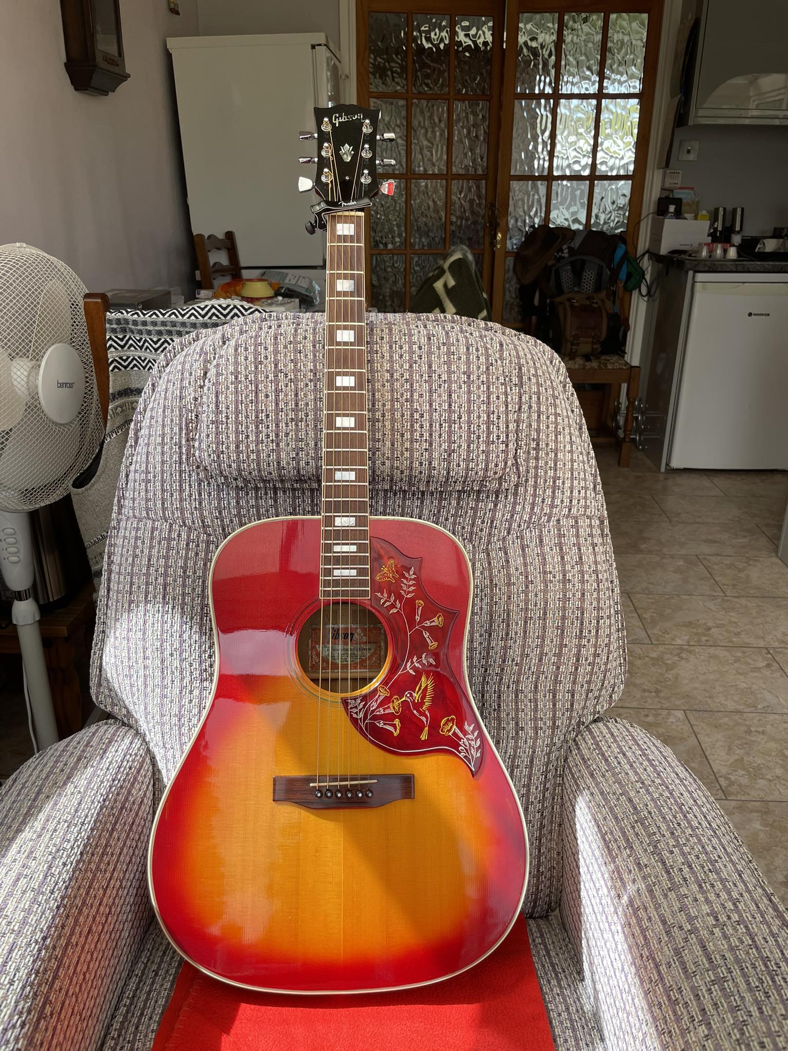 1973 Tokai Hummingbird Custom F-100 guitar