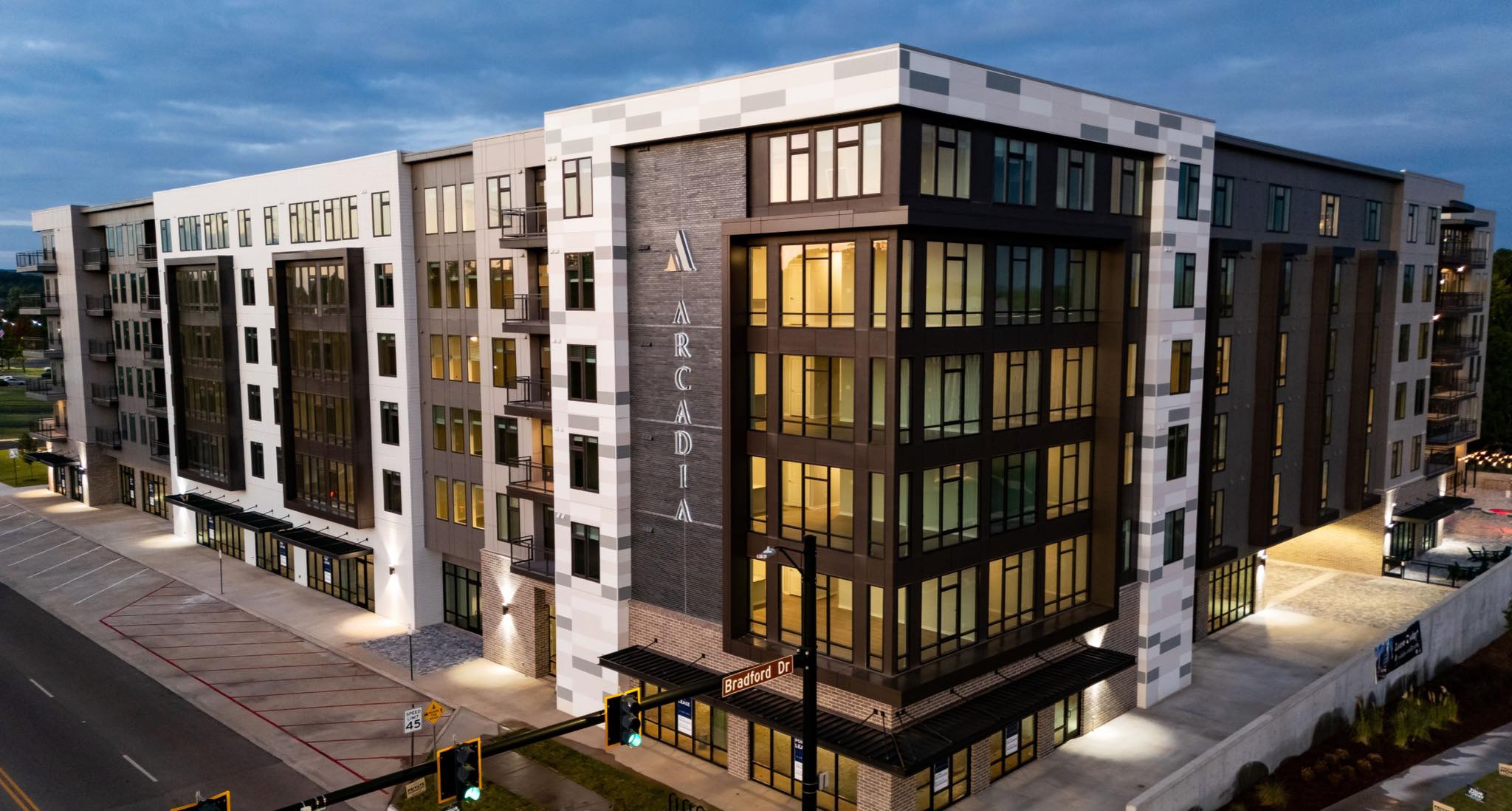 Arcadia Luxury Apartments - Huntsville | Huntsville AL
