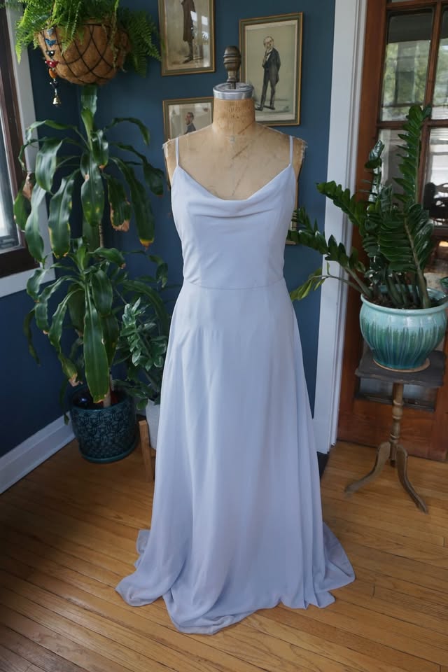 bridesmaid dress used Gently dresses for sale in Forest Park, IL Size:52 Long minute dress Newborn Farm Rio One-Shoulder Smocked