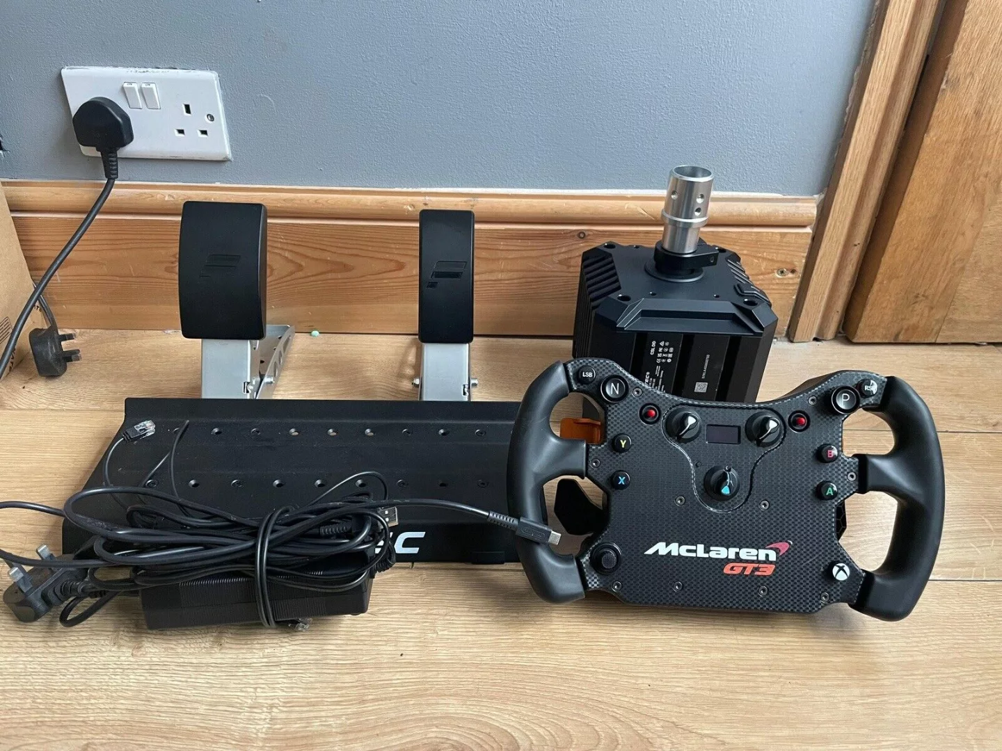 FANATEC CSL DD QR1 5NM Podium Wheel Base DD1 QR1 – Simracing-Deals