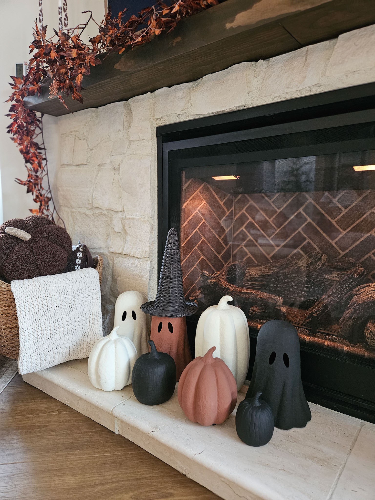 BOO! We have some UPDATES for You! 🖤👻🖤 While our 2 Gus Ghost
